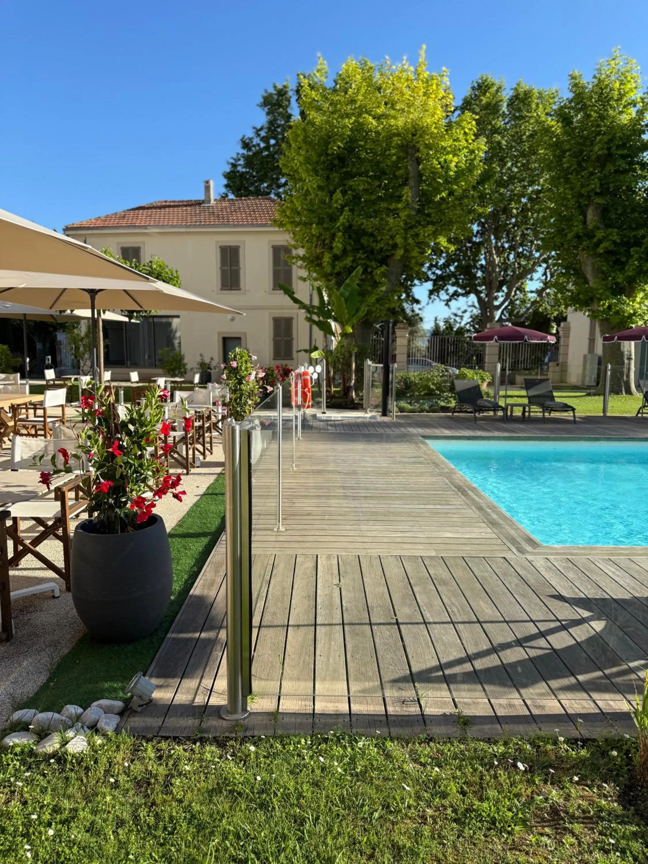 Garden in Best Western PLUS Elixir Grasse