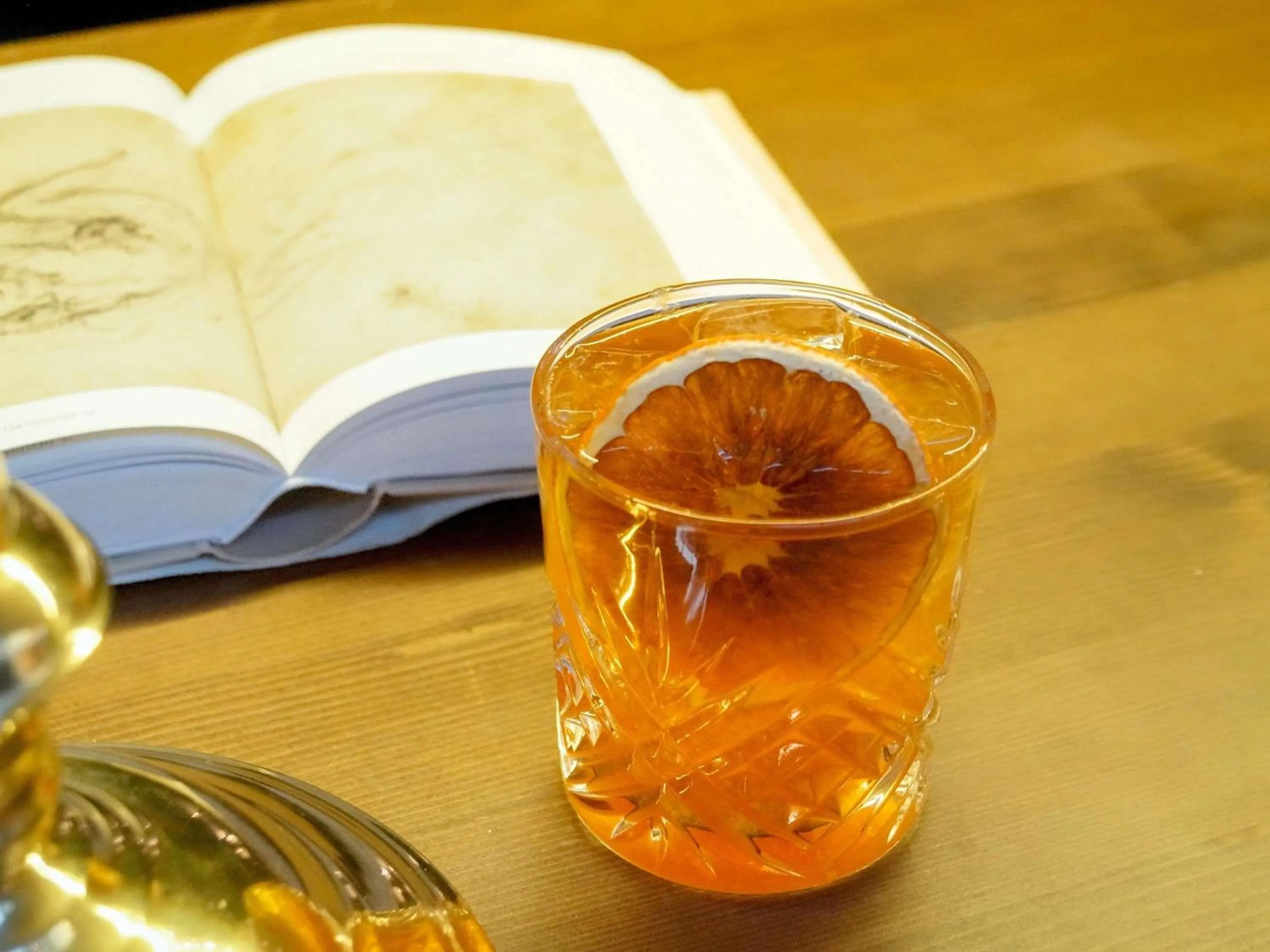 Lounge or bar in Novotel Paris Les Halles