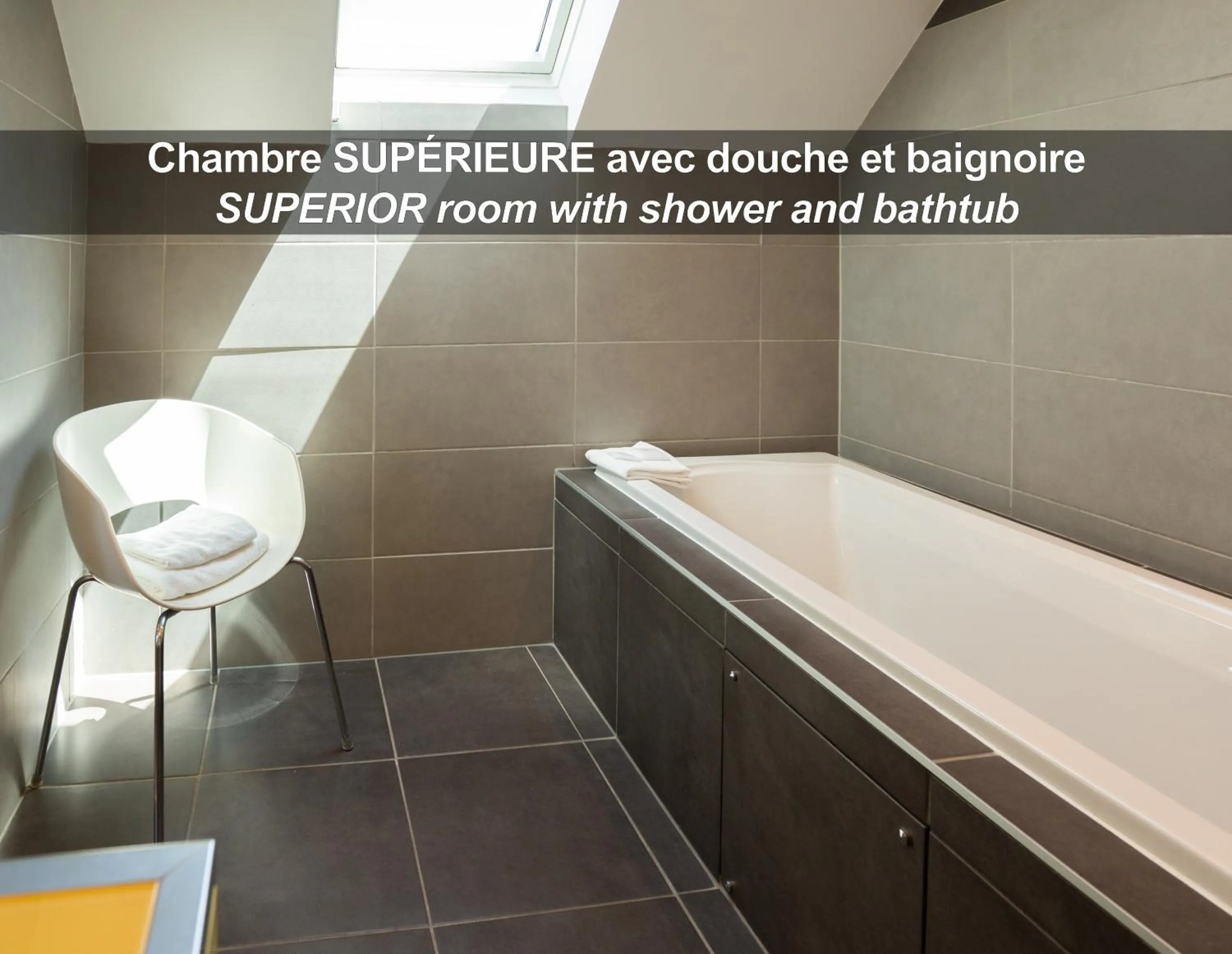 Bathroom in La Ferme de Bourran