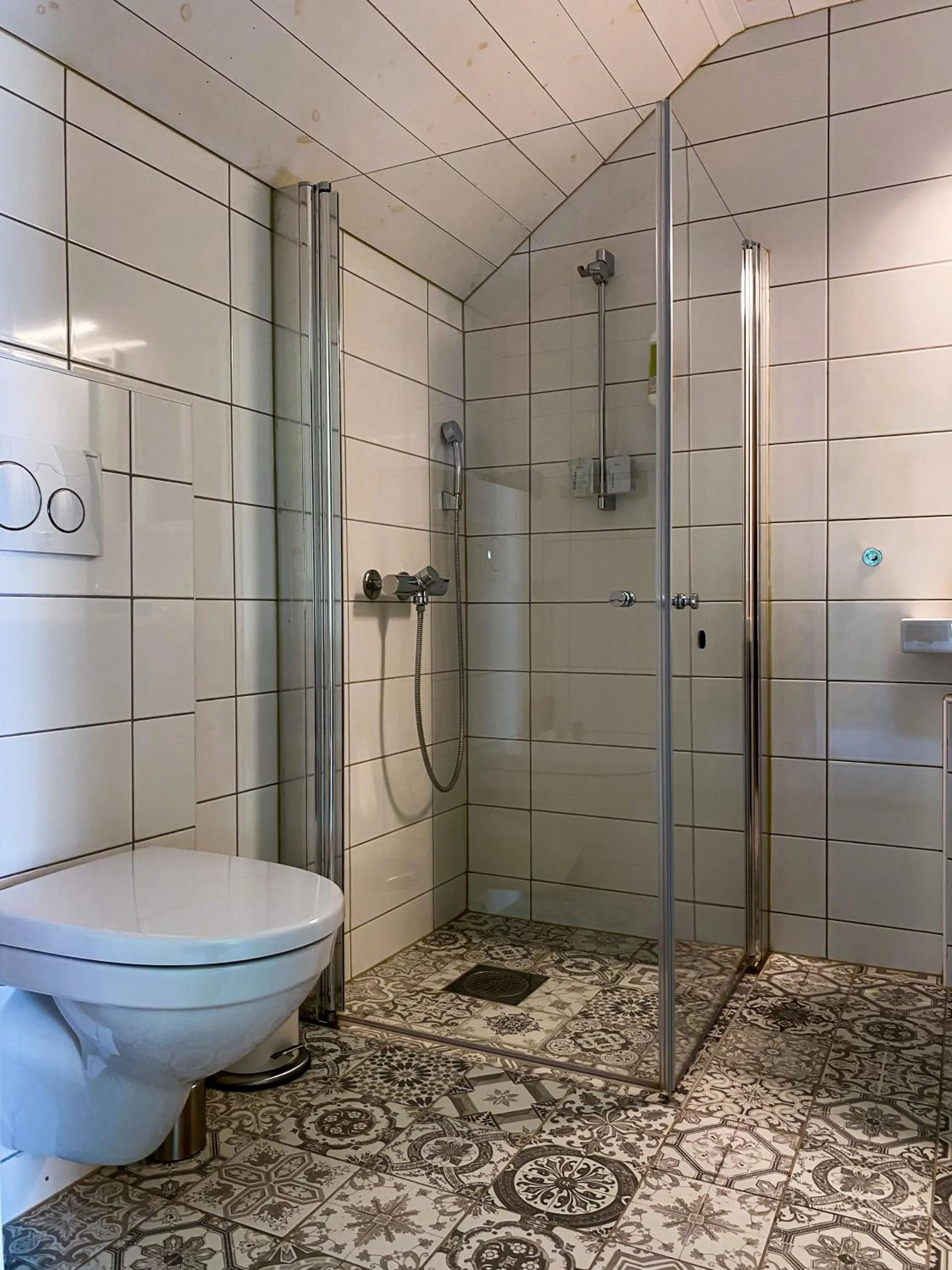 Shower in Haaheim Gaard