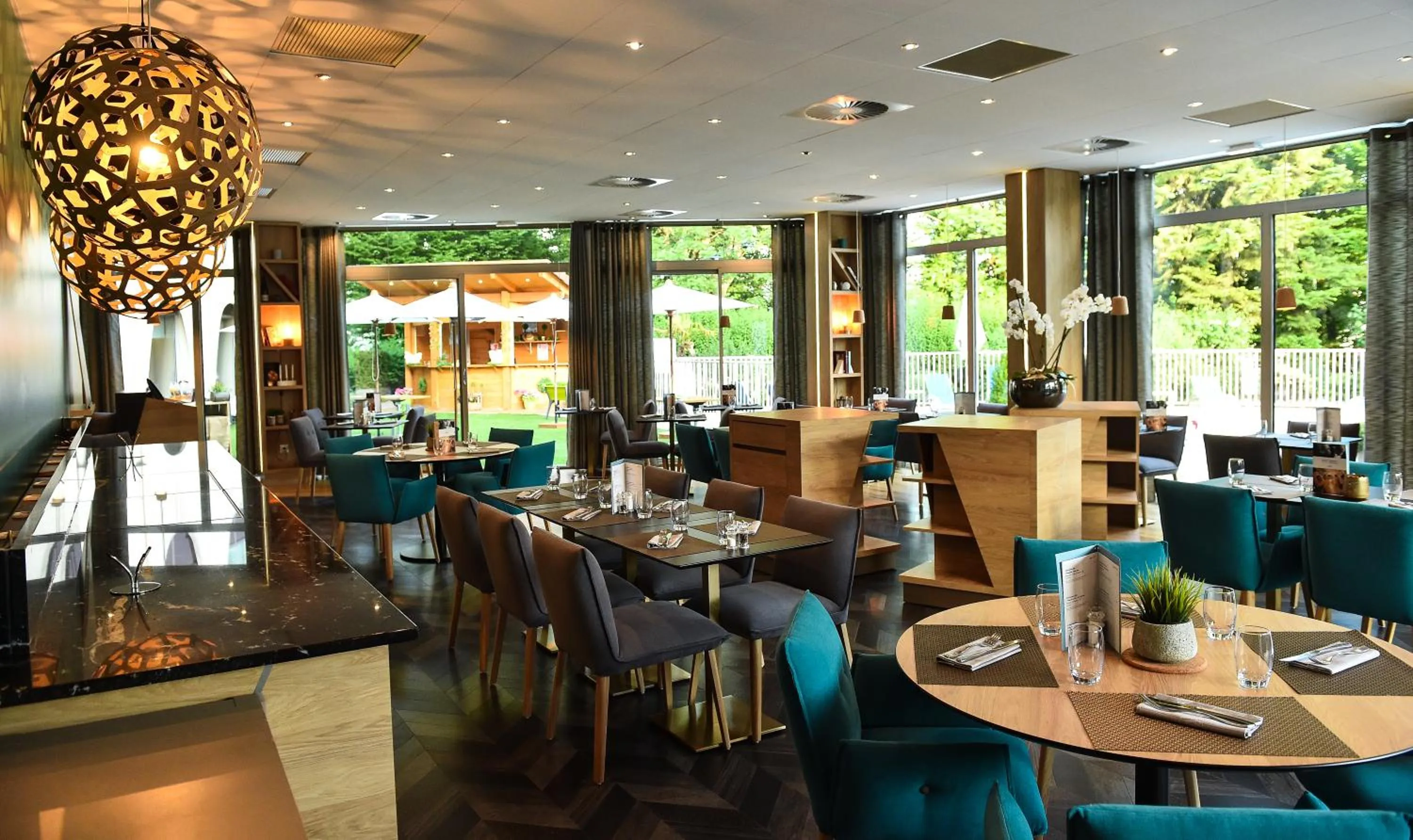 Restaurant/places to eat in Mercure Beaune Centre