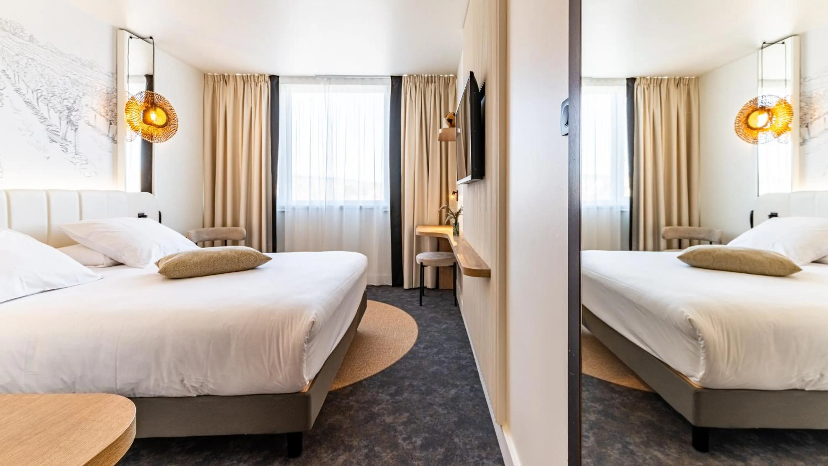 Photo of the whole room, Bed in Mercure Beaune Centre