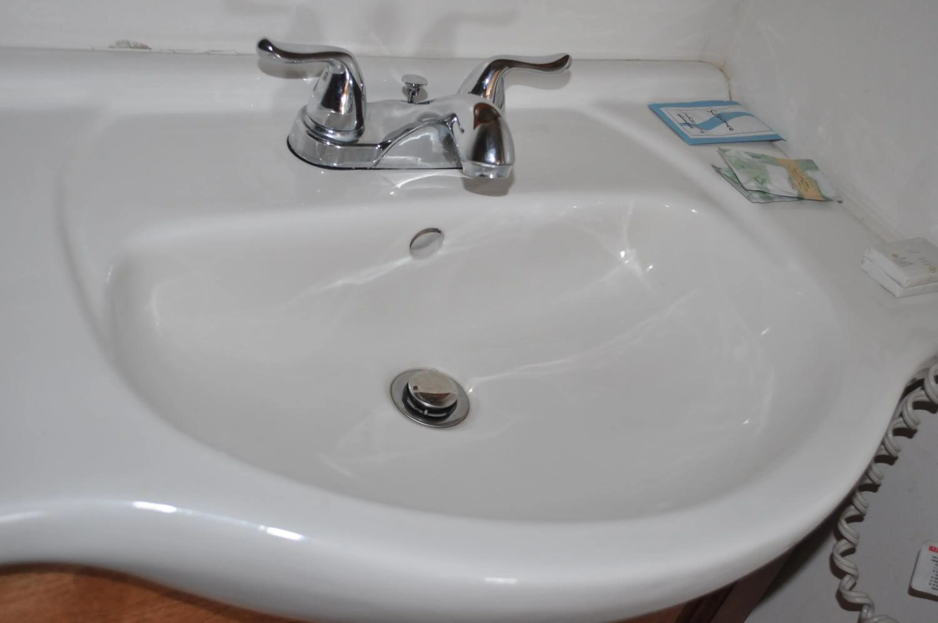 Bathroom in At 9 Motel