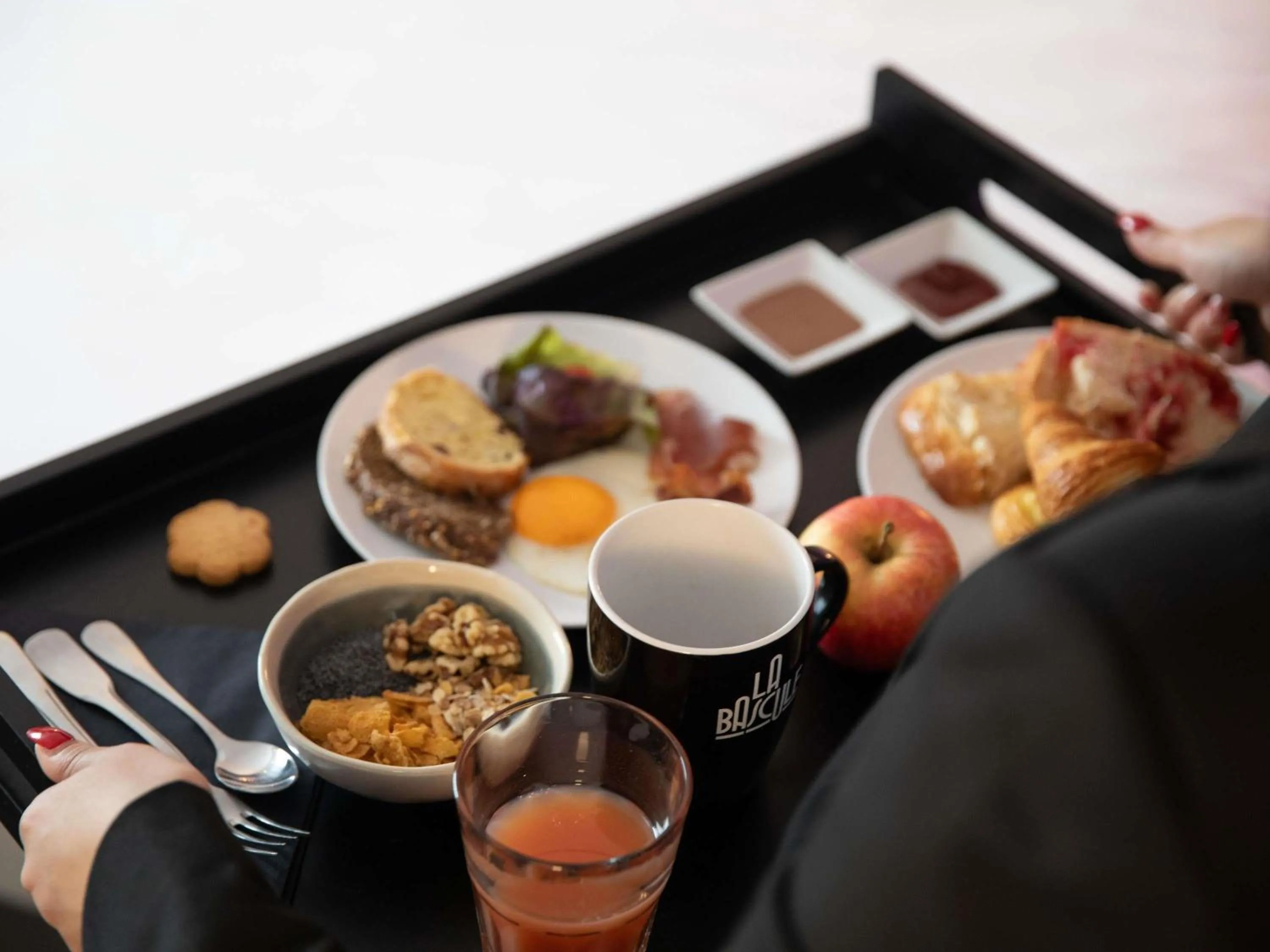 Bedroom in Hôtel Mercure Lyon Centre Charpennes Parc de la Tête d'Or