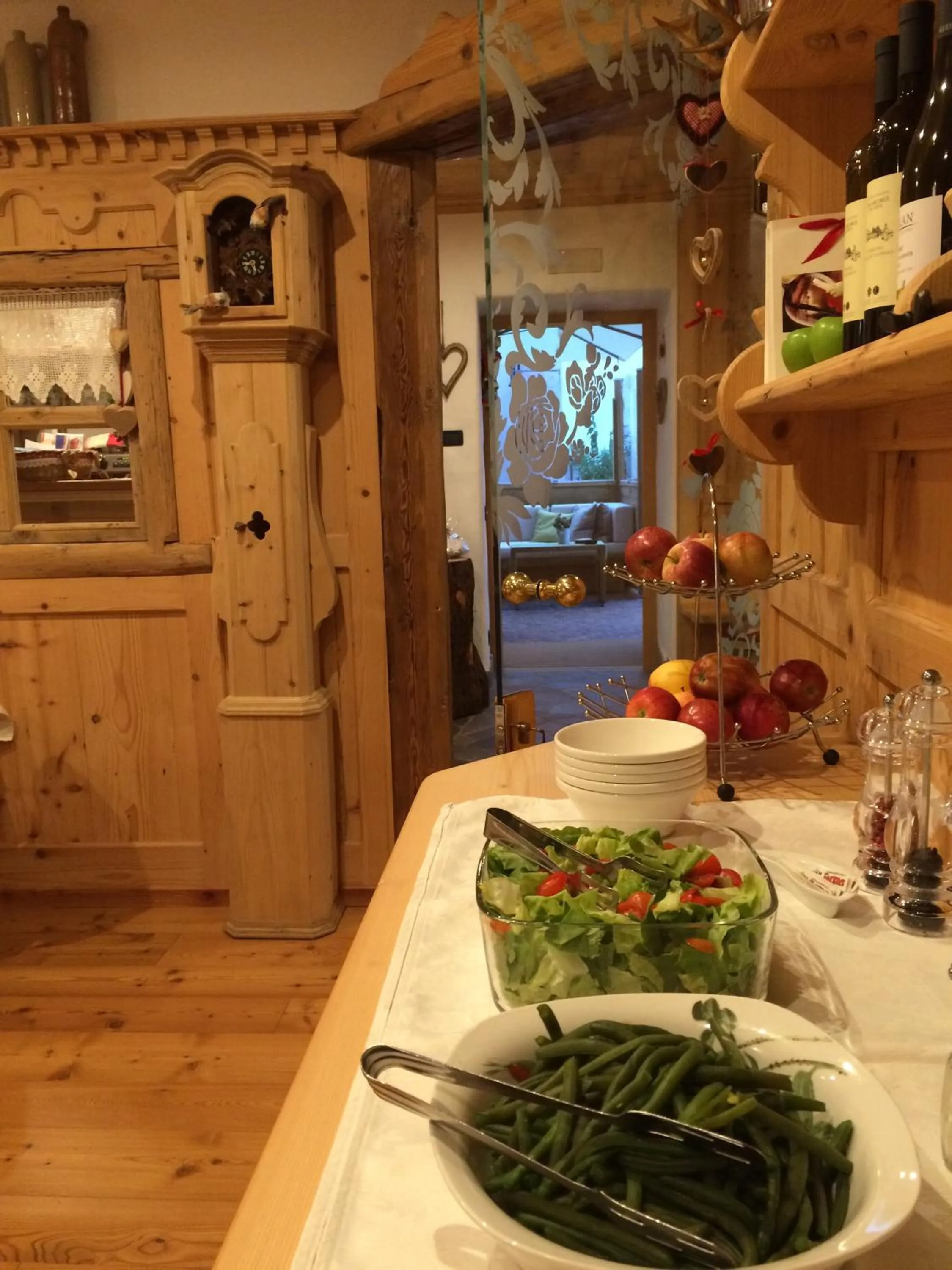 Food and drinks in Hotel Garnì Salvanel