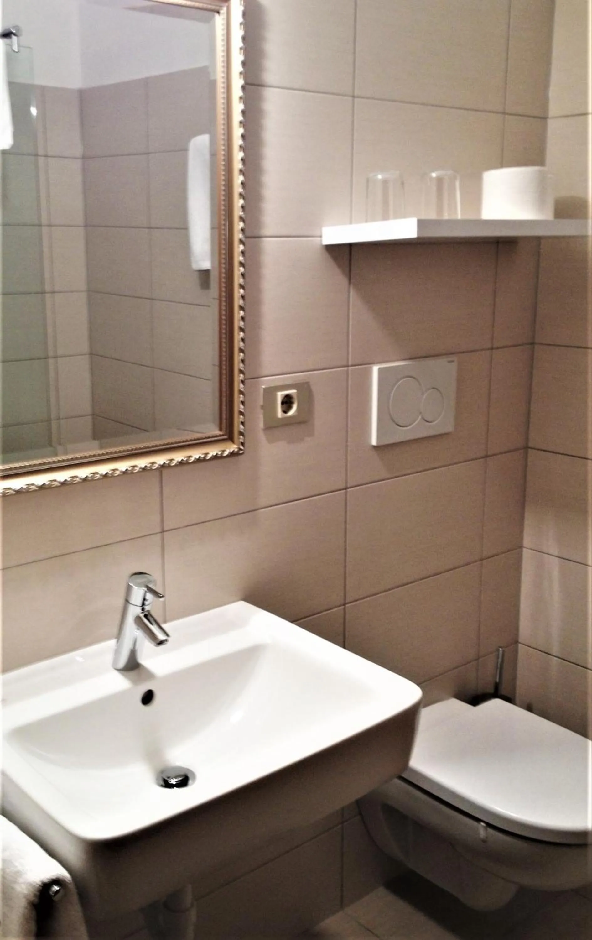 Bathroom in Andreas Hofer