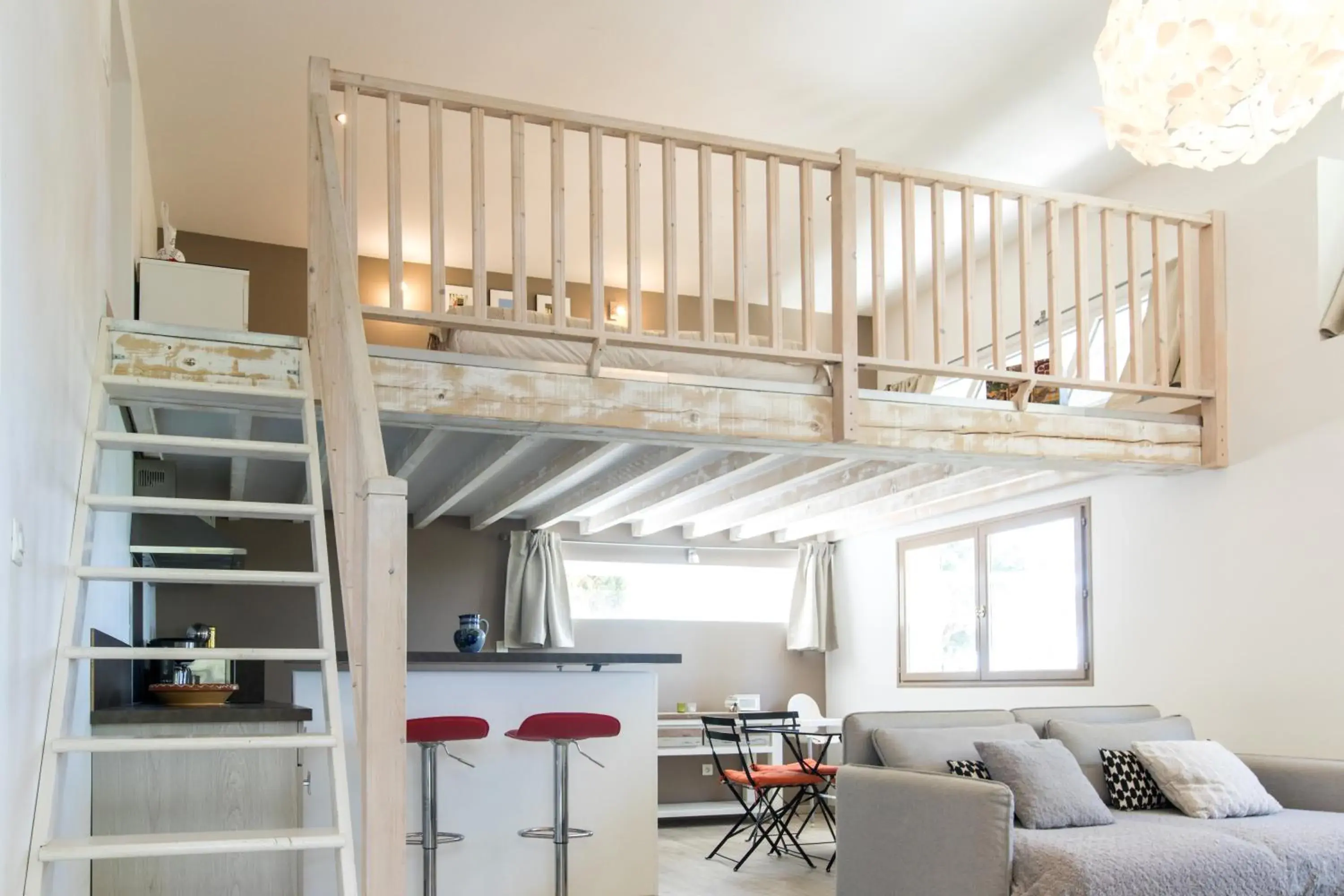 Loft - single occupancy in Le Mas des Roches à Velaux Loft - single occupancy in Le Mas des Roches à Velaux