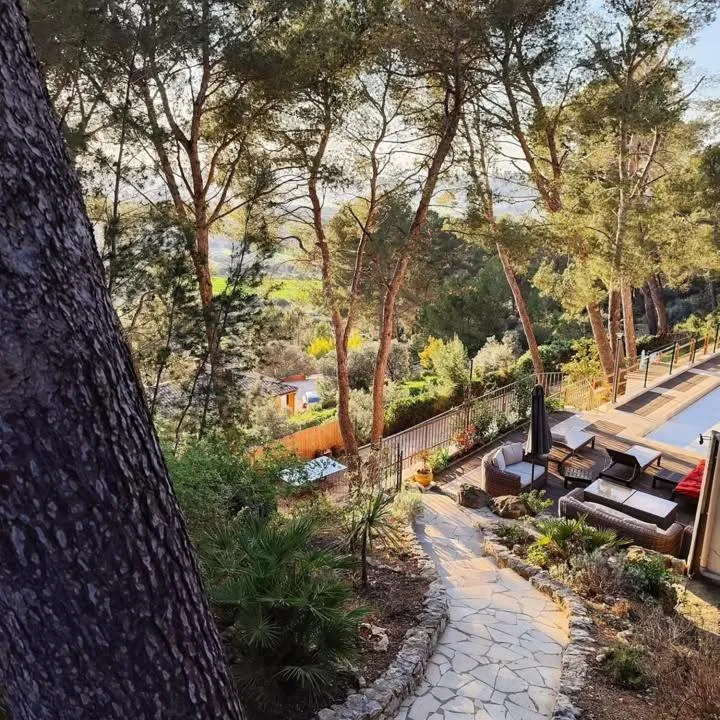 Natural landscape in Le Mas des Roches à Velaux