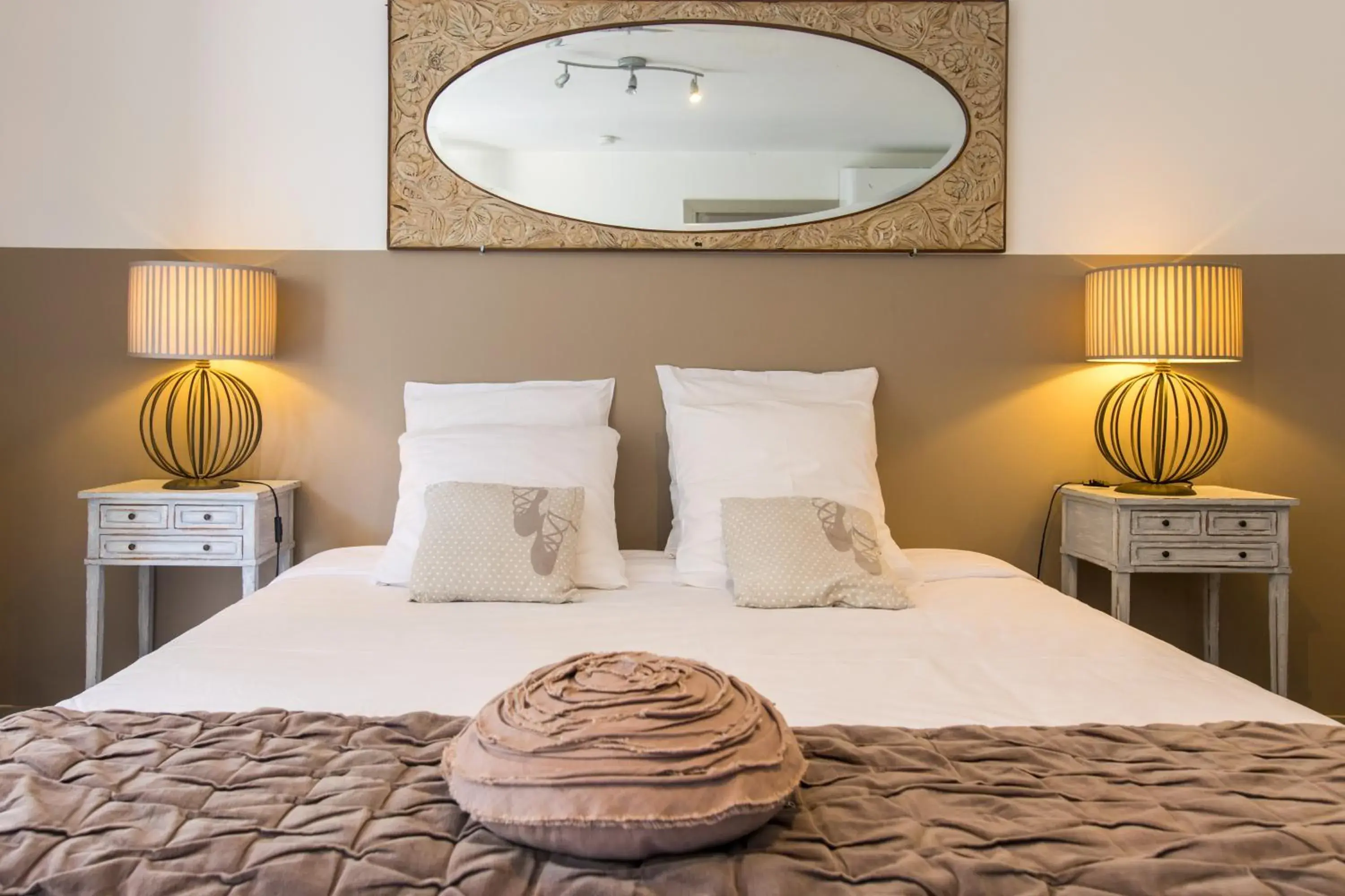 Deluxe Suite - single occupancy in Le Mas des Roches à Velaux Deluxe Suite - single occupancy in Le Mas des Roches à Velaux