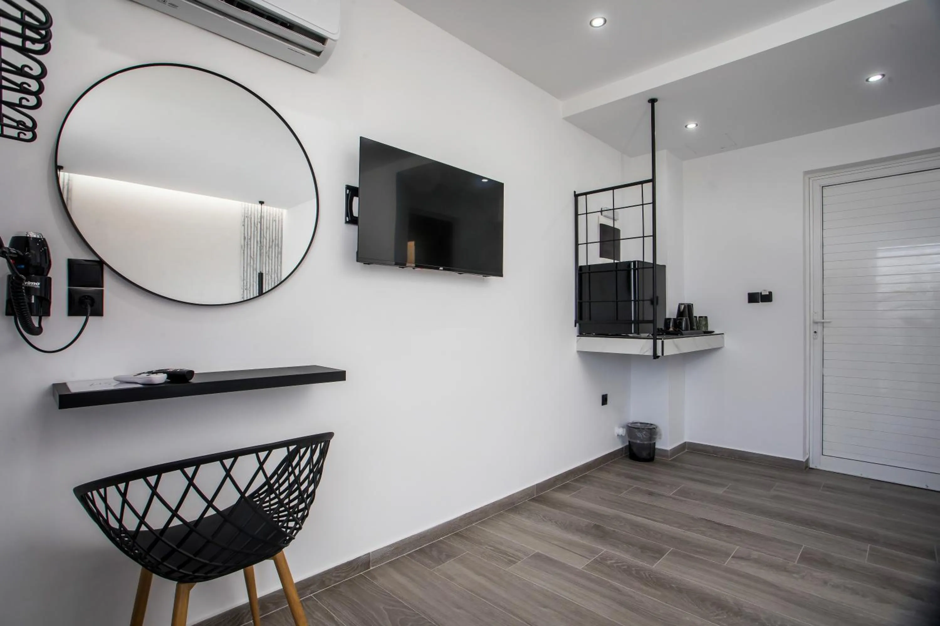 Decorative detail in Vickys Faliraki