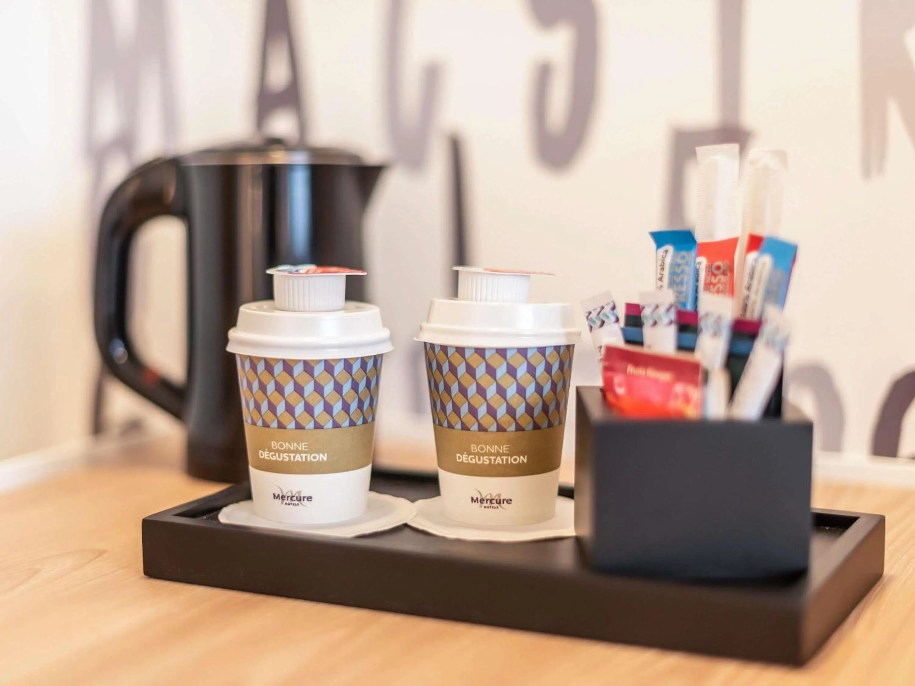 Bedroom in Mercure Marseille Centre Prado Vélodrome