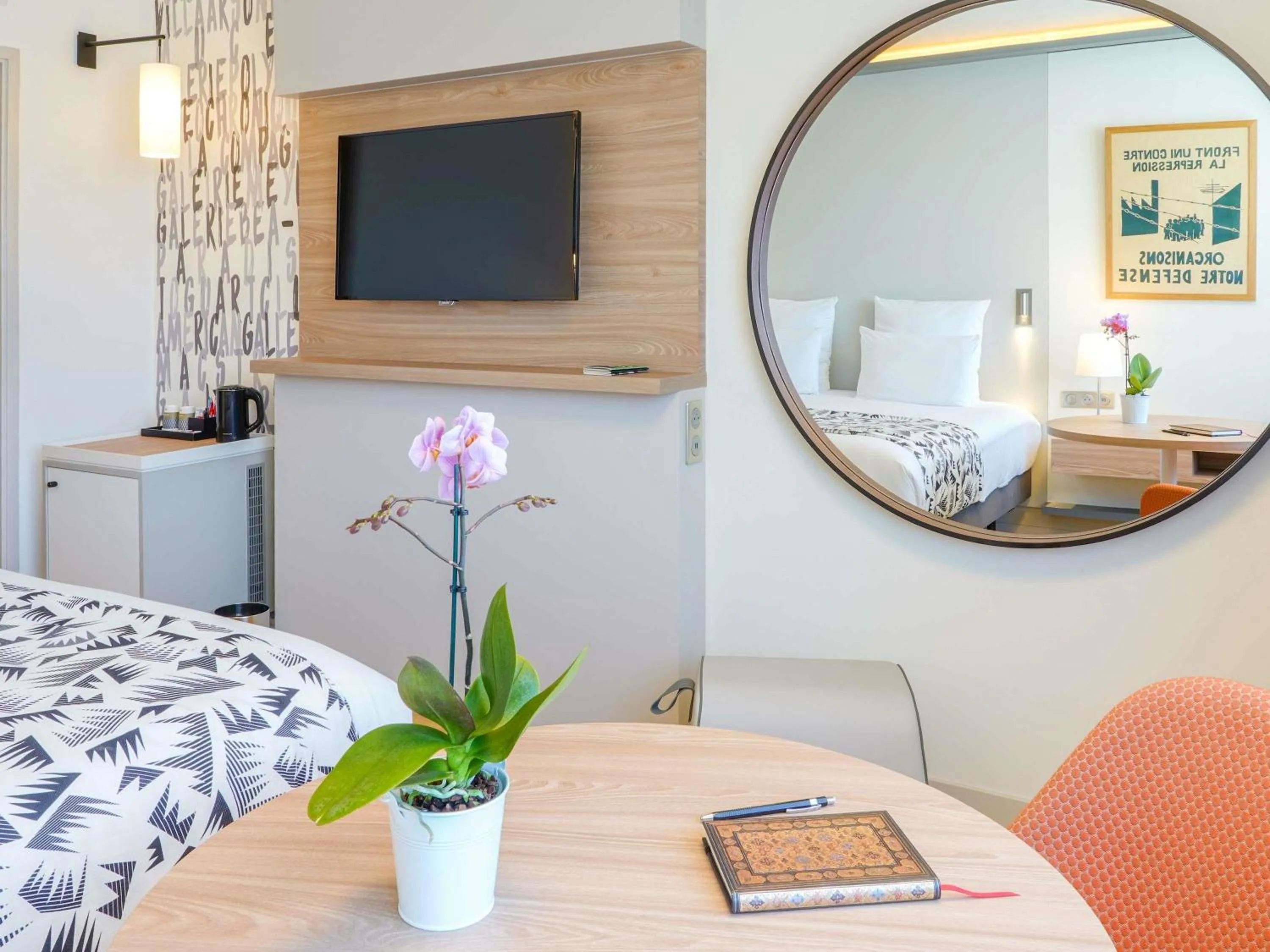 Bedroom, Bed in Mercure Marseille Centre Prado Vélodrome