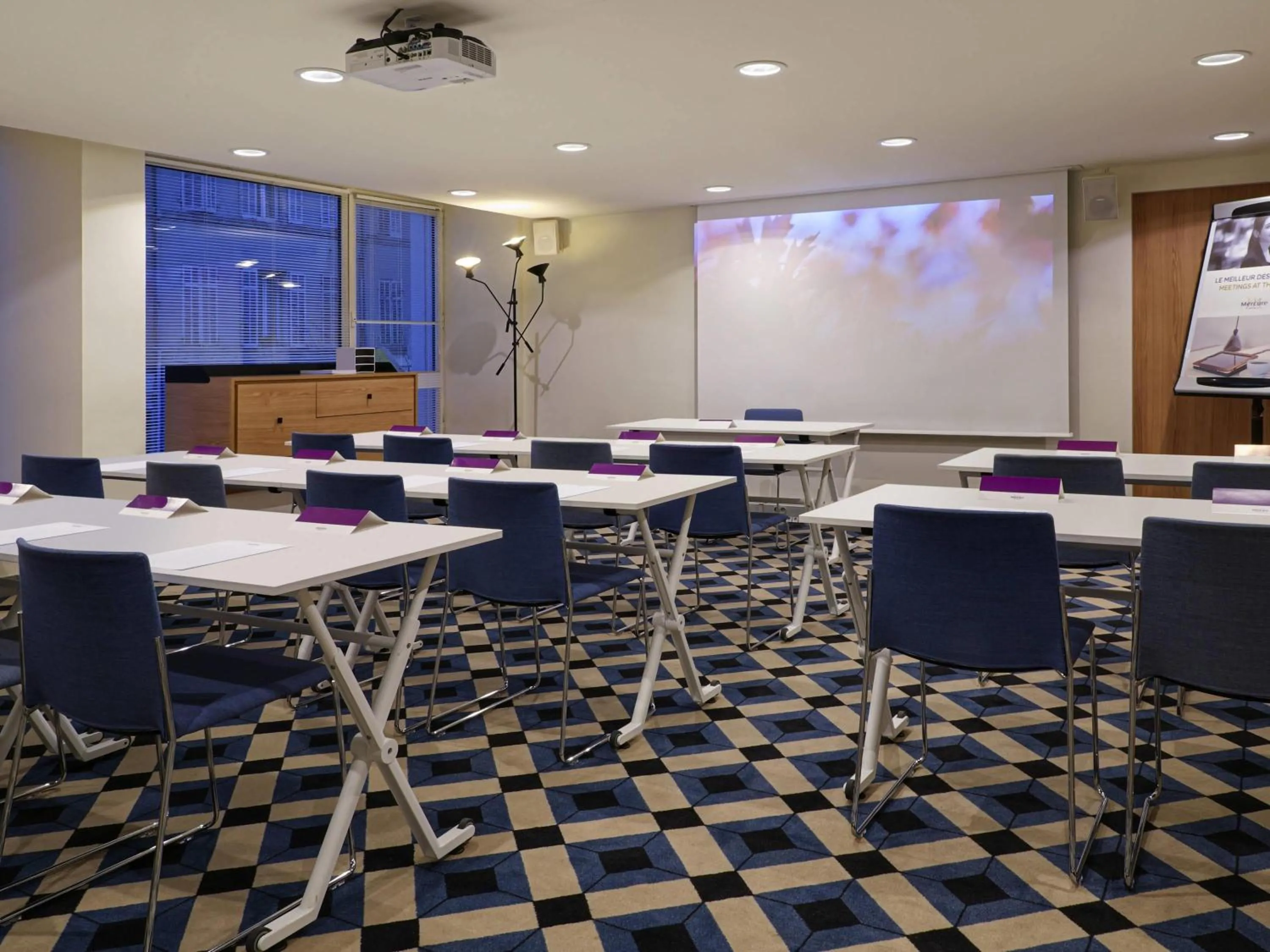 Meeting/conference room in Mercure Marseille Centre Prado Vélodrome