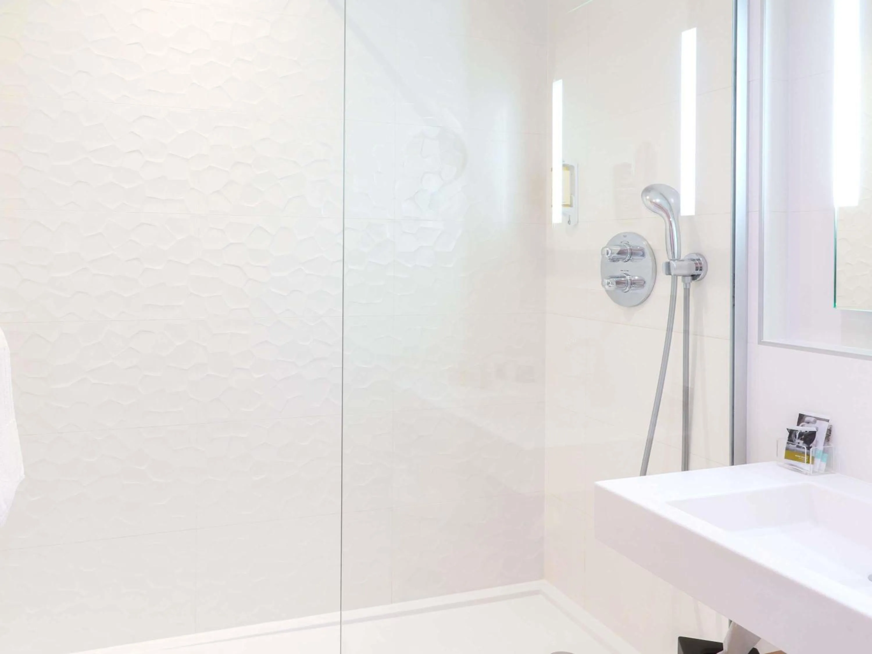 Classic Â Double Room in Mercure Marseille Centre Prado Vélodrome