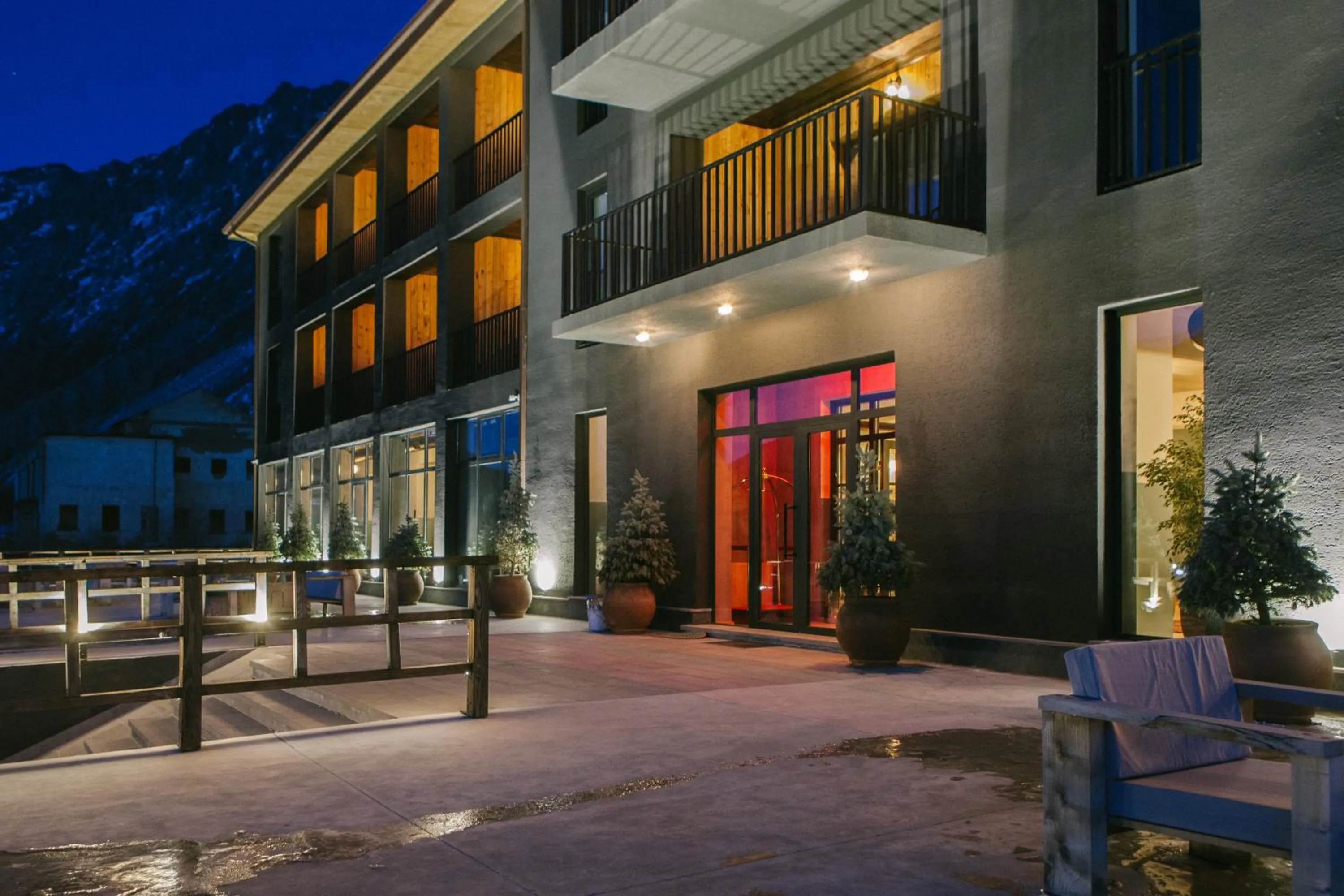 Facade/entrance in Intourist Kazbegi