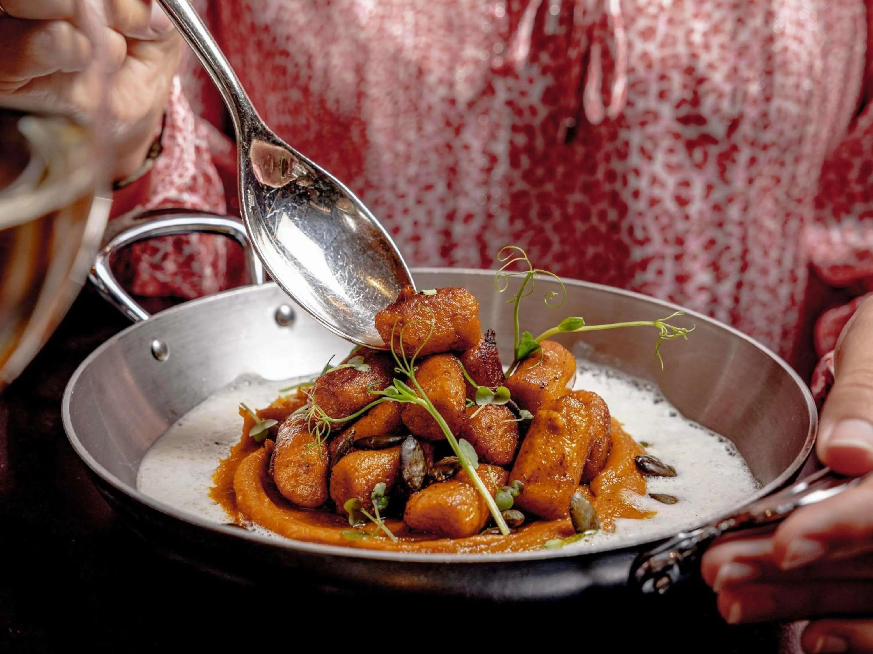 Restaurant/places to eat in Sofitel Paris Baltimore Tour Eiffel