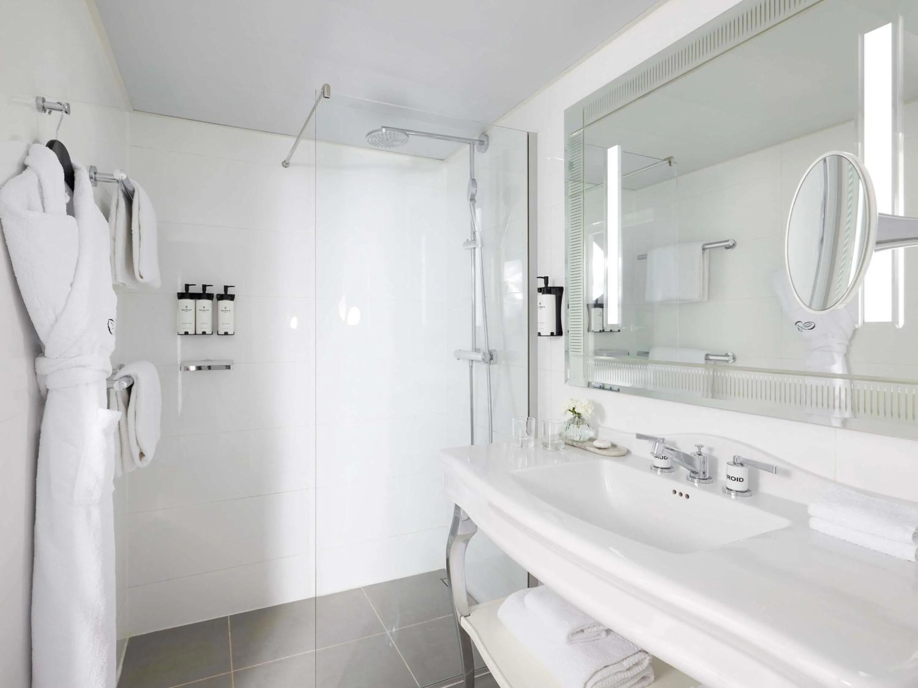 Bedroom in Sofitel Paris Baltimore Tour Eiffel