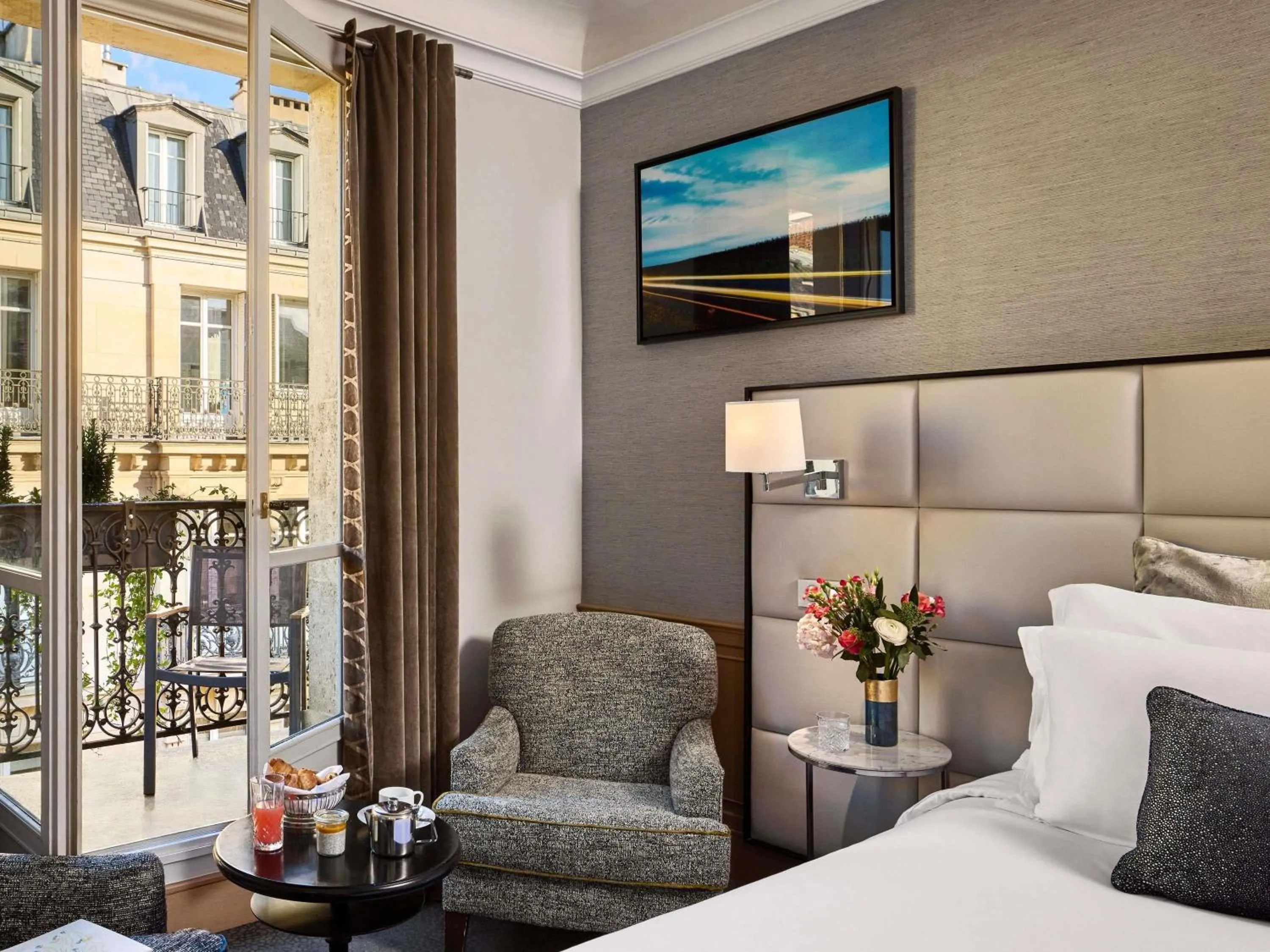 Bedroom, Bed in Sofitel Paris Baltimore Tour Eiffel