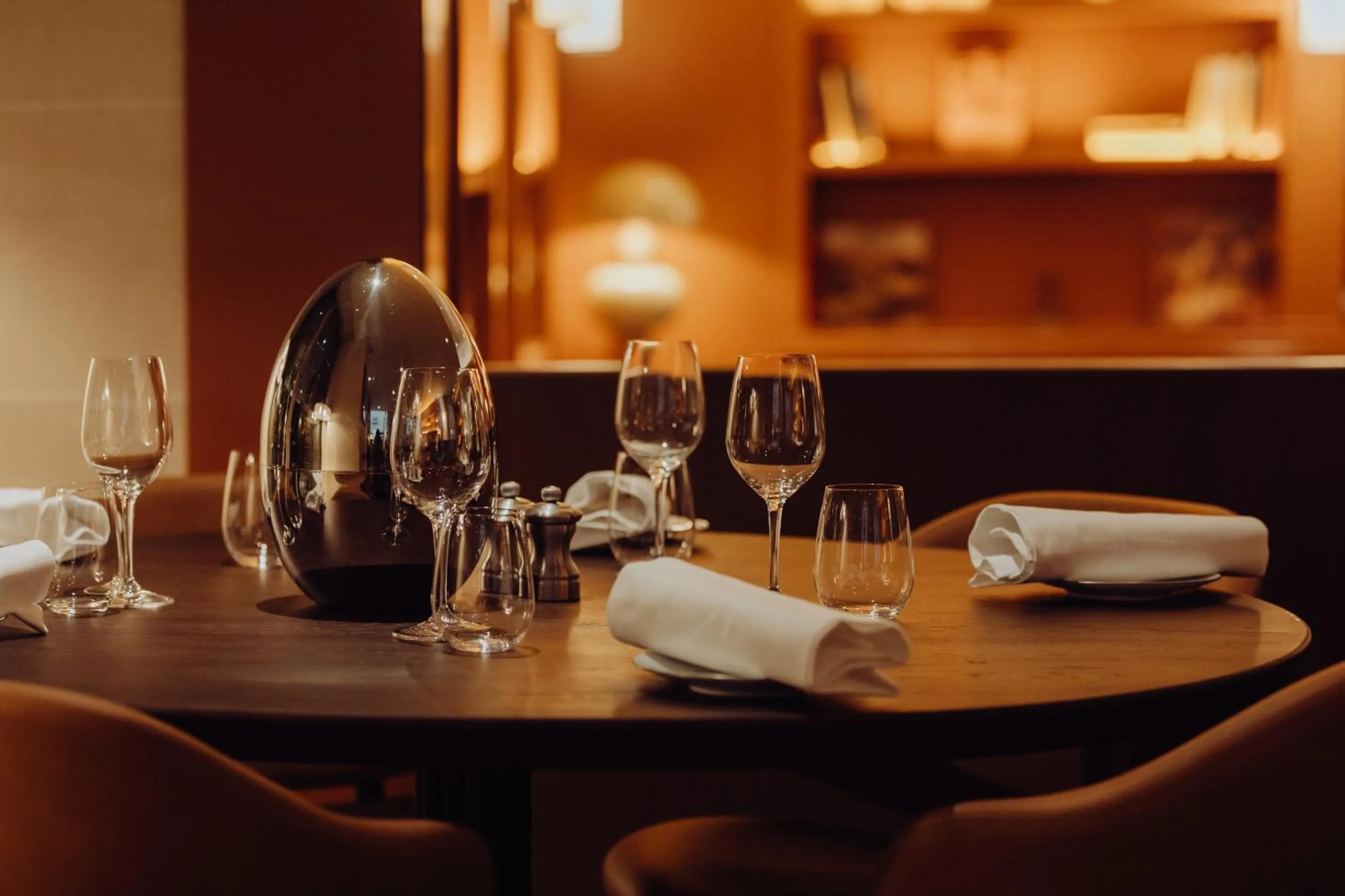 Restaurant/places to eat in Sofitel Paris Baltimore Tour Eiffel