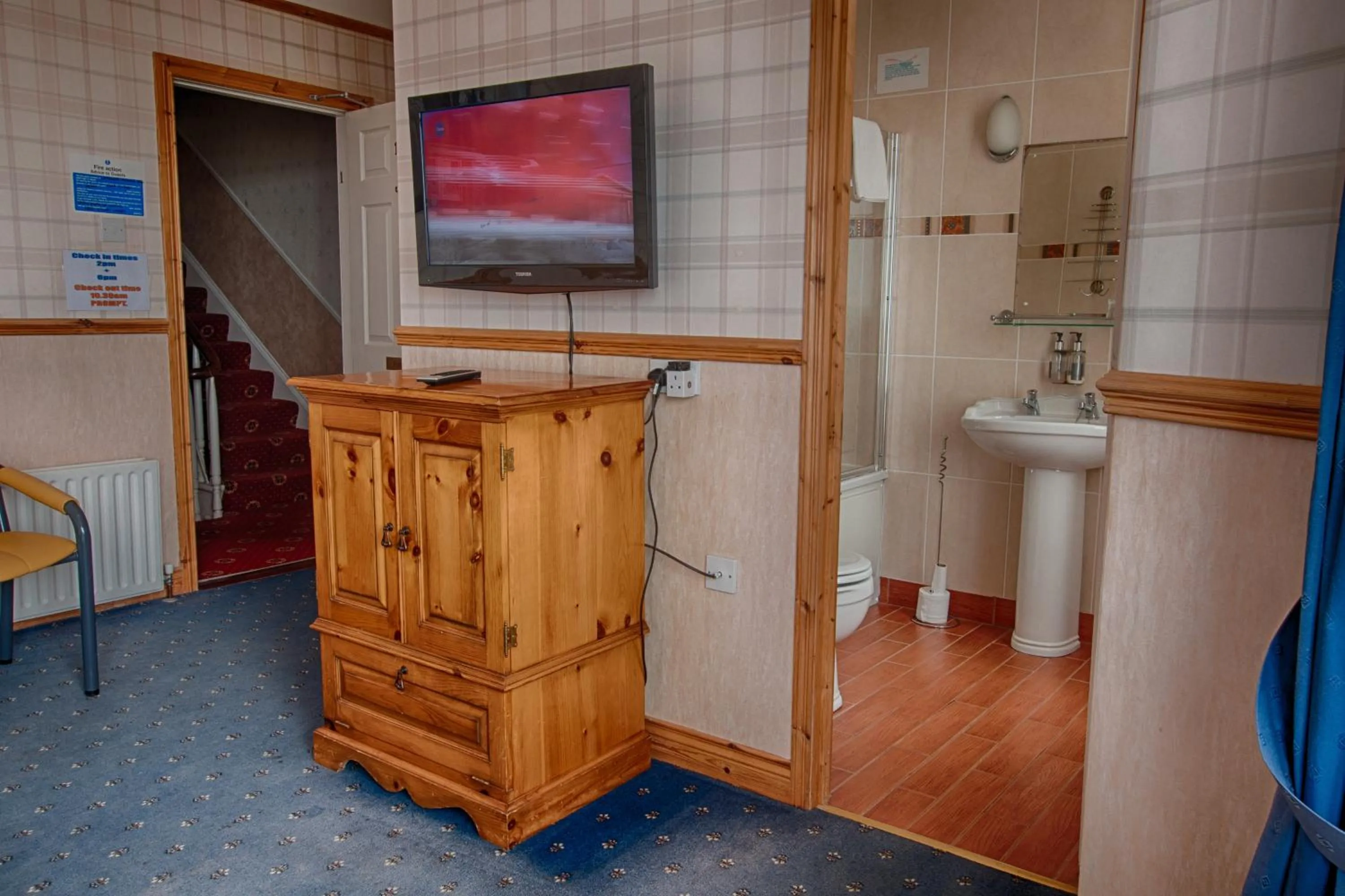 Bathroom in Harbour Heights B&B