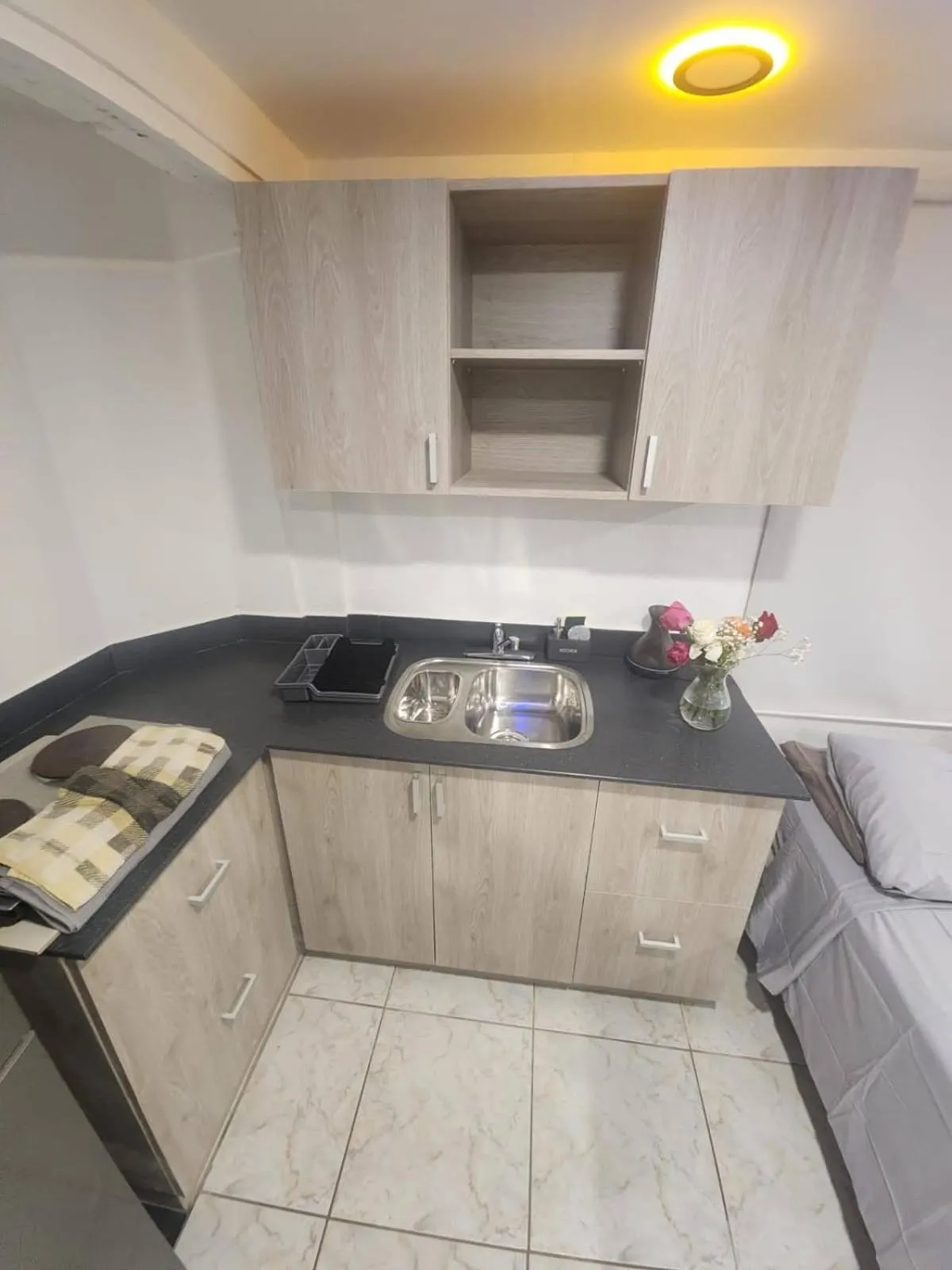 Kitchen or kitchenette in A1 Apartments Aruba