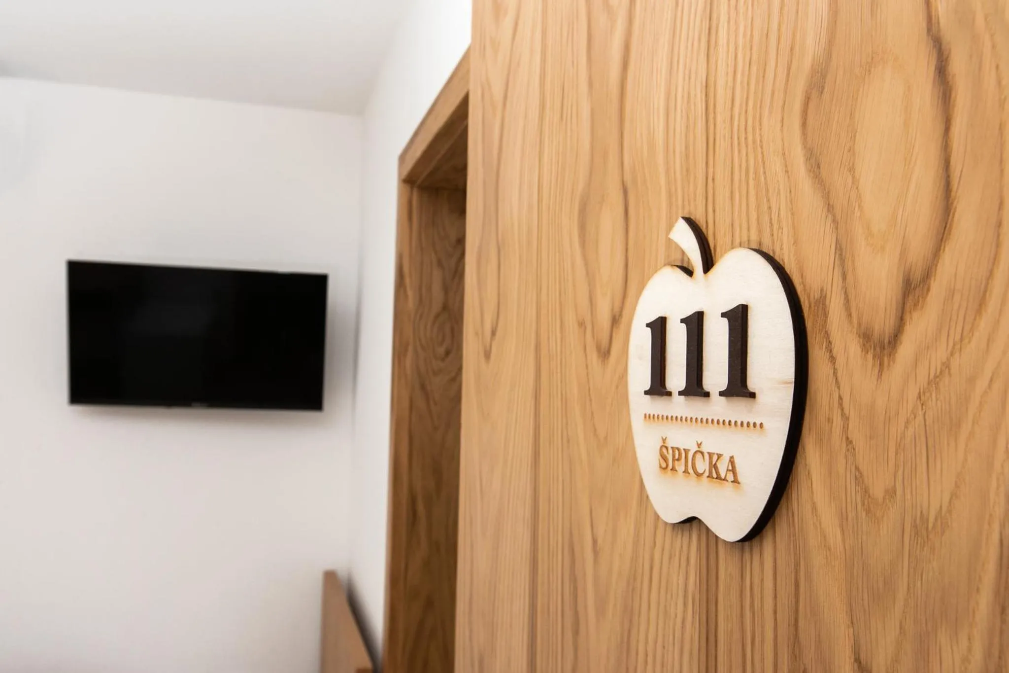 Property logo or sign in Kozjanski dvor