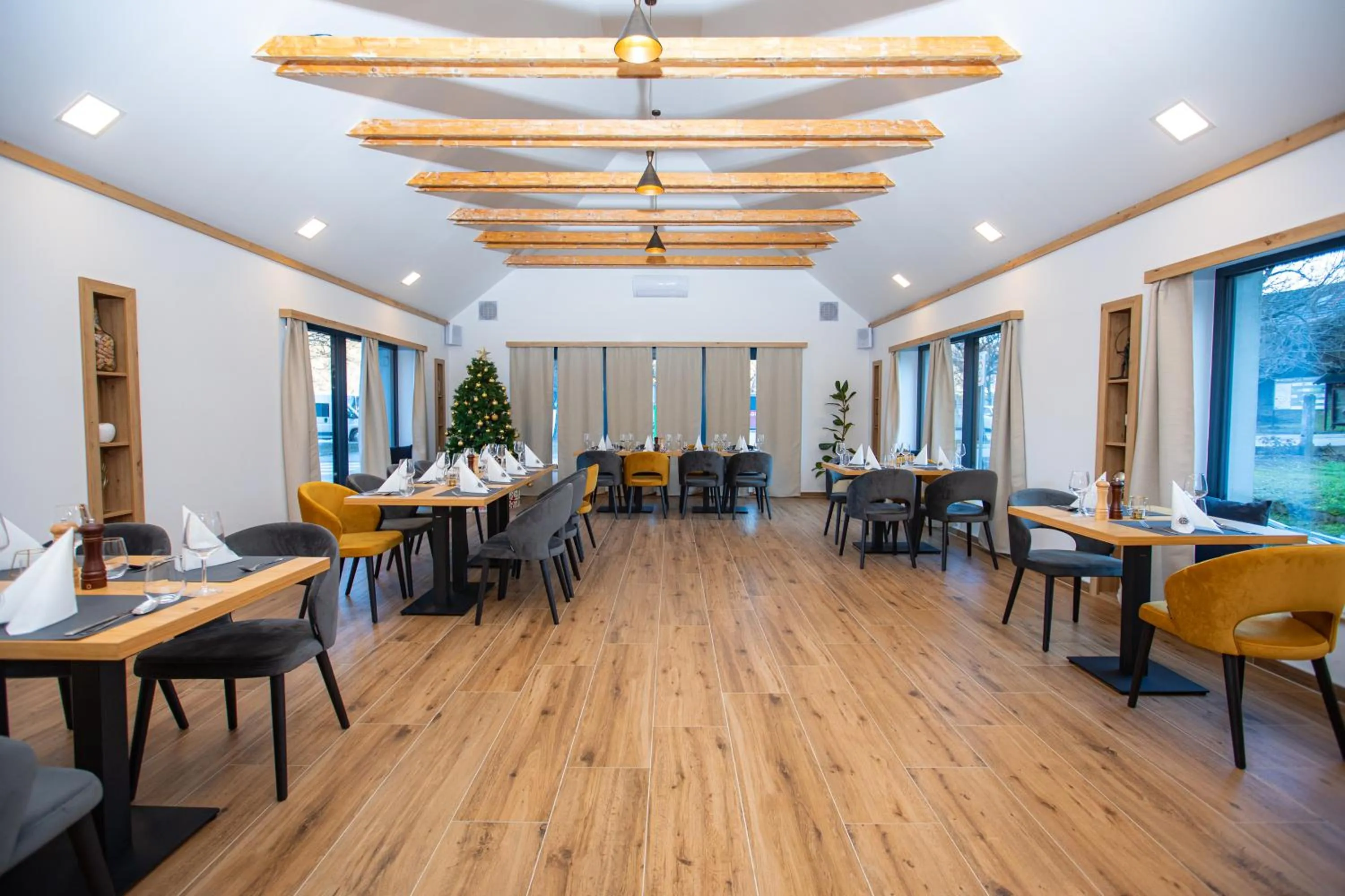 Restaurant/places to eat in Kozjanski dvor