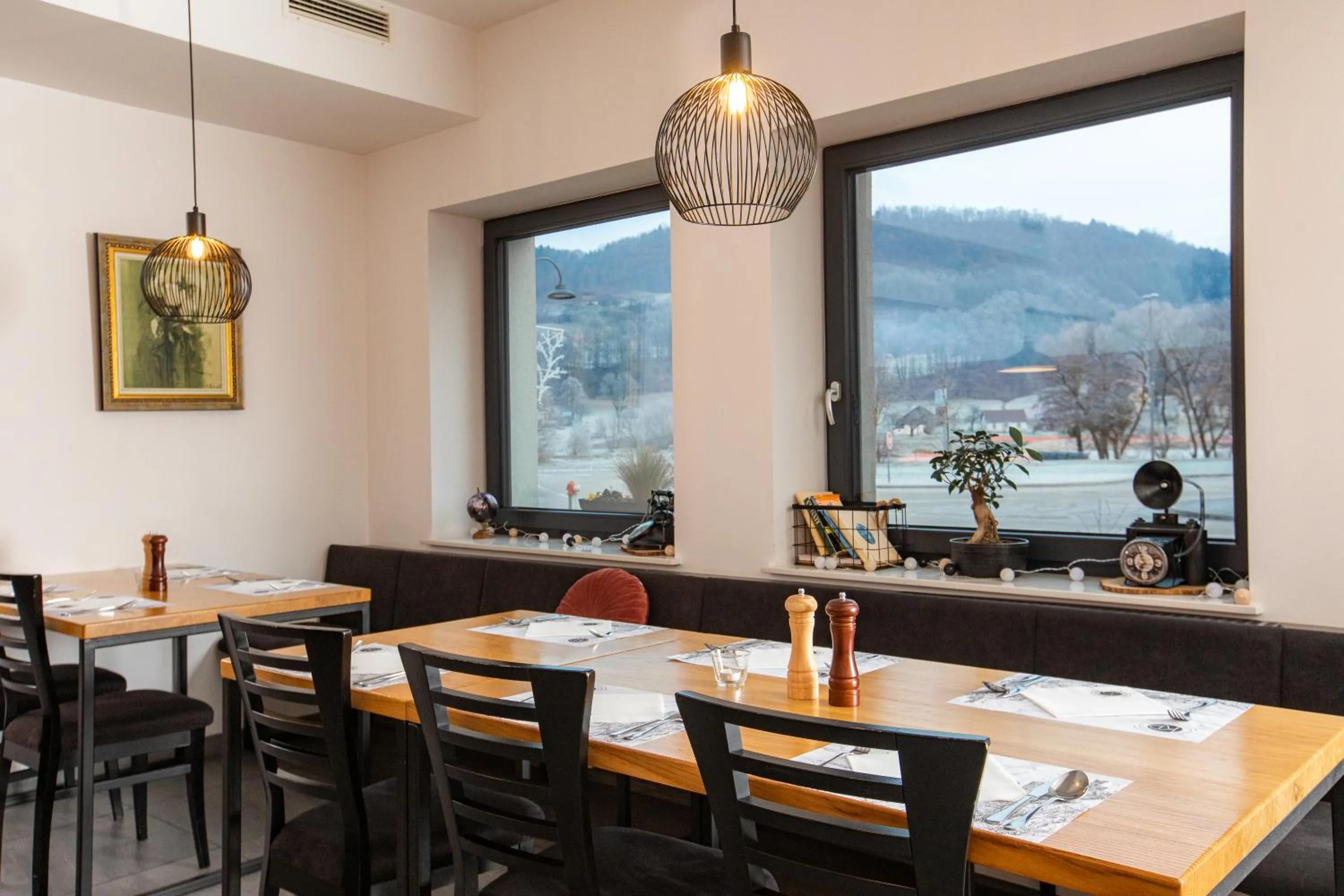 Restaurant/places to eat in Kozjanski dvor