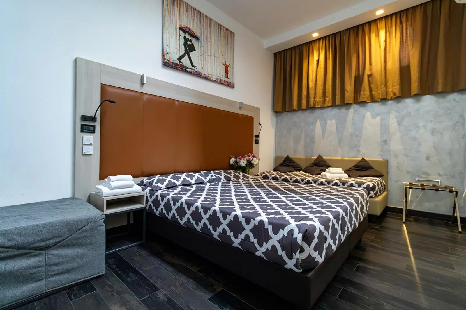 Bed in Borgo Pio Suites Inn