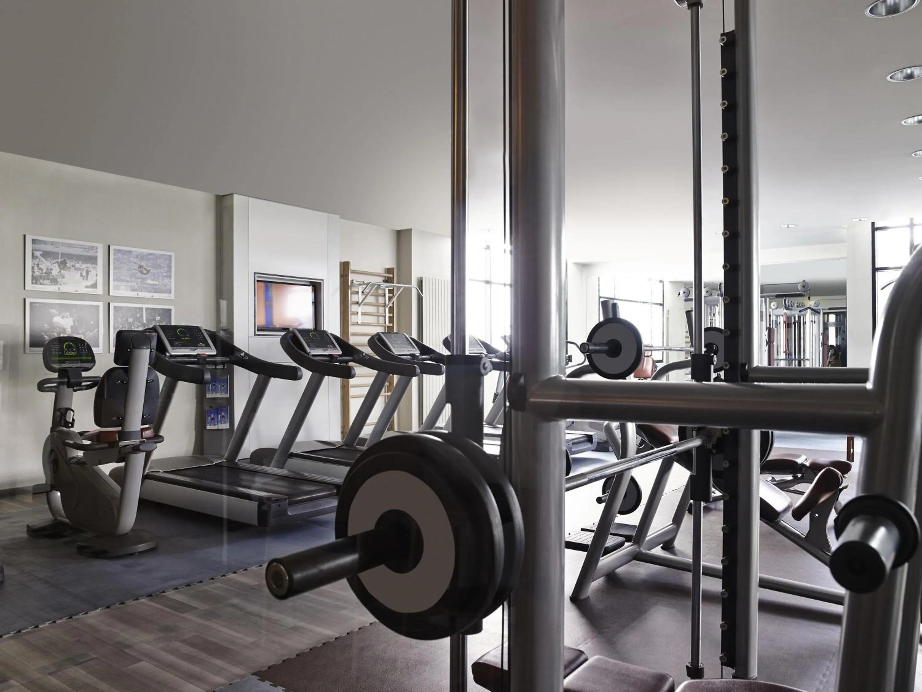 Fitness centre/facilities in Novotel Paris Roissy CDG Convention