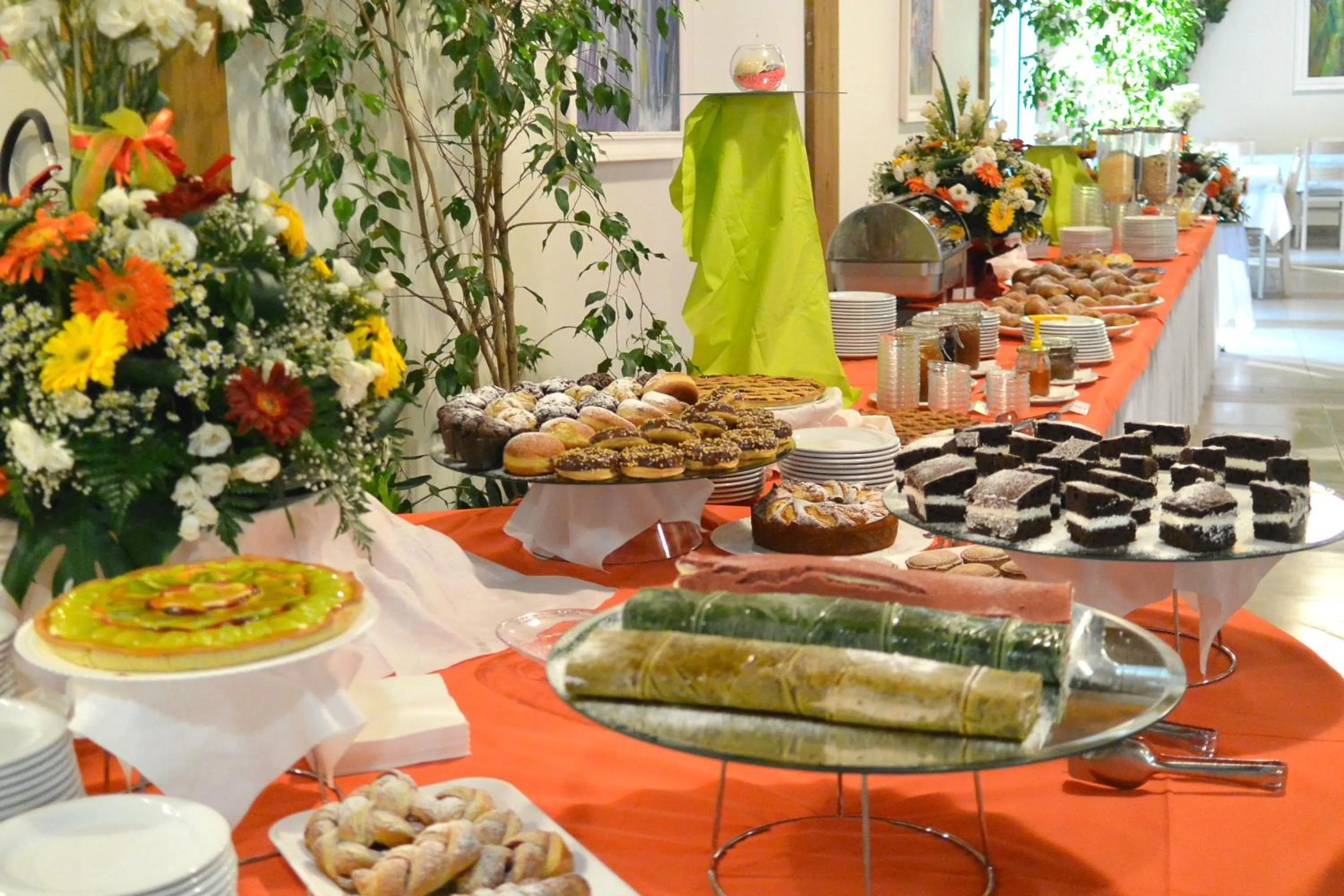 Buffet breakfast in Sira Resort