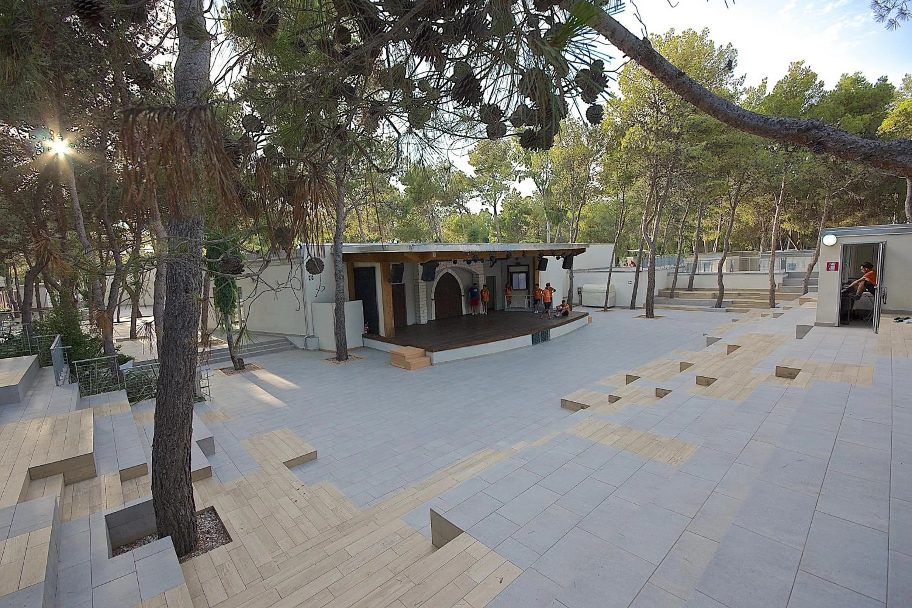 Facade/entrance in Sira Resort