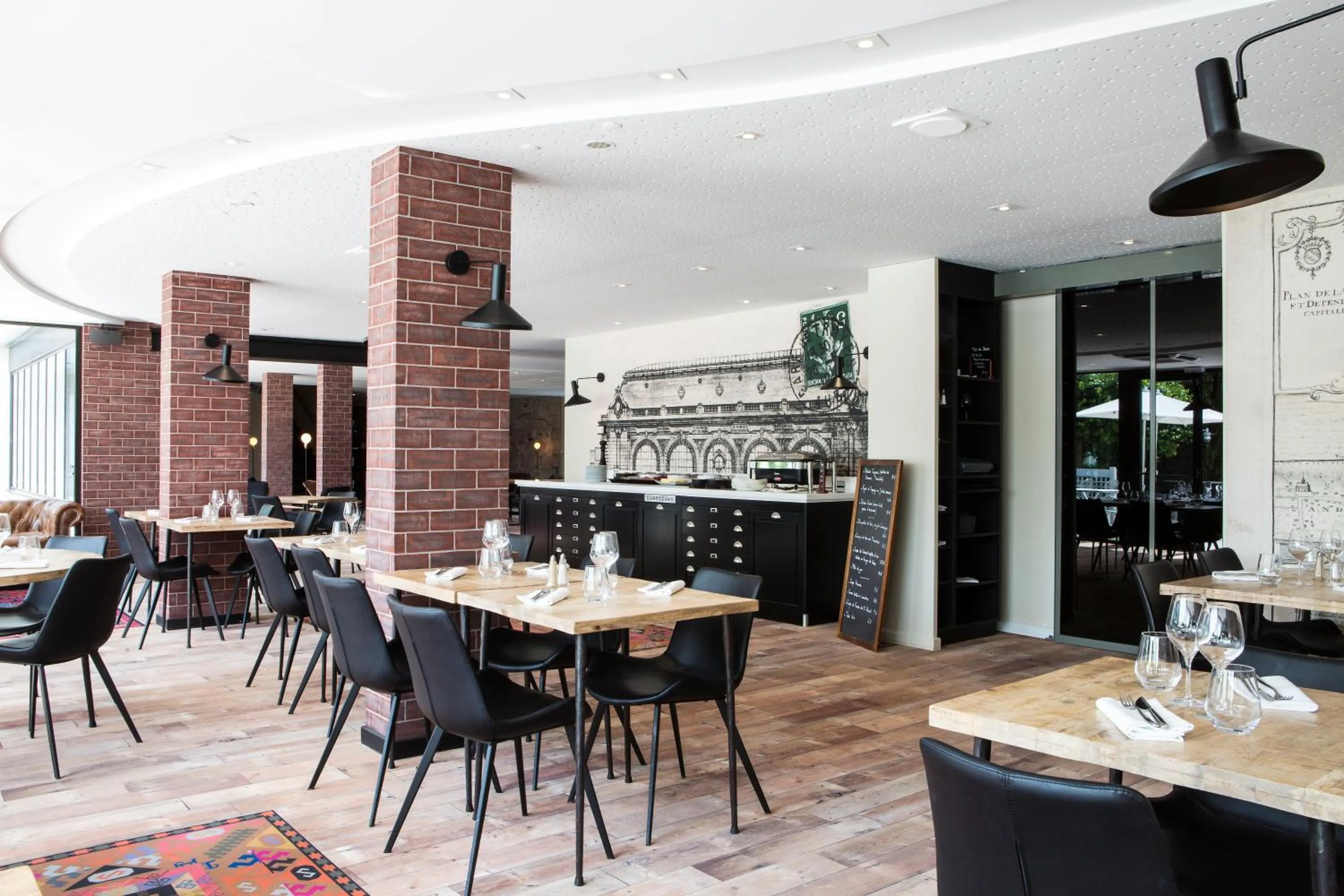 Restaurant/places to eat in Campanile Troyes Nord - Barberey