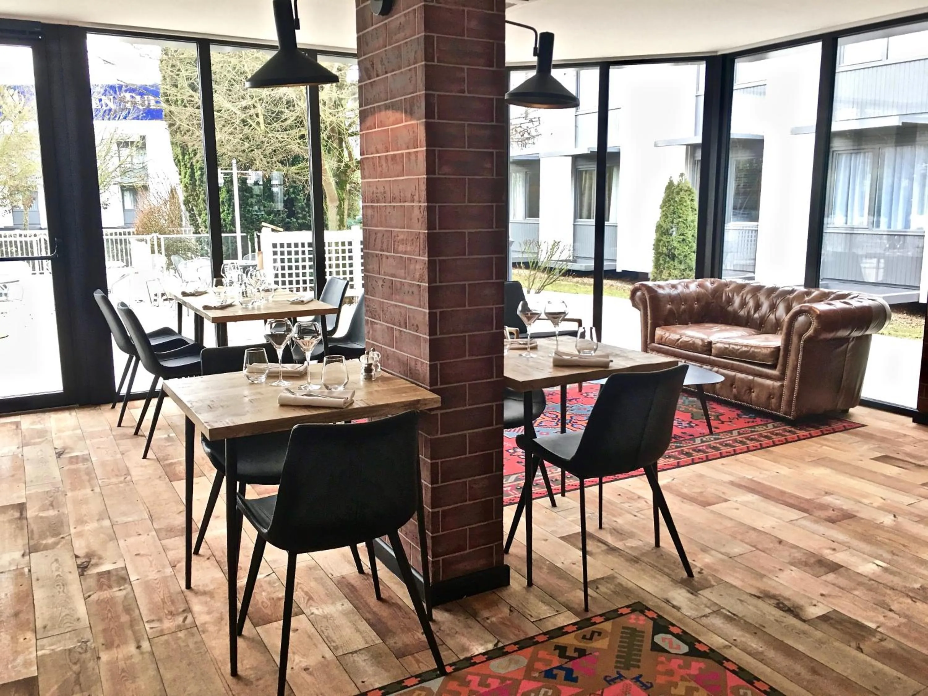 Lounge or bar in Campanile Troyes Nord - Barberey