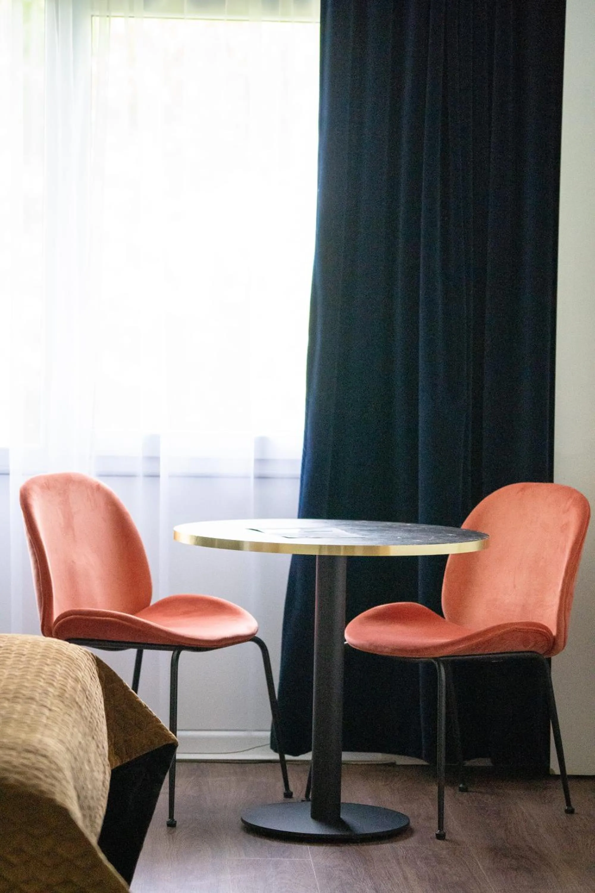 Seating area in Campanile Troyes Nord - Barberey