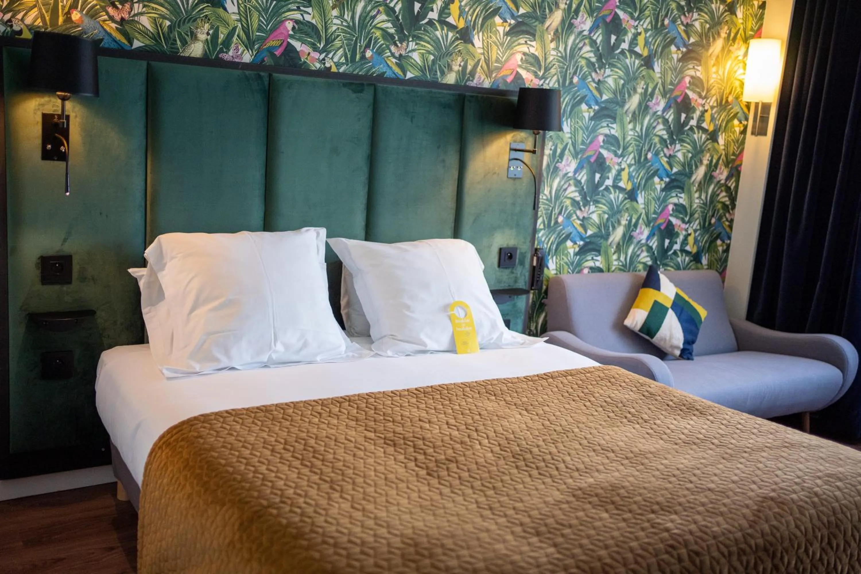 Bed in Campanile Troyes Nord - Barberey