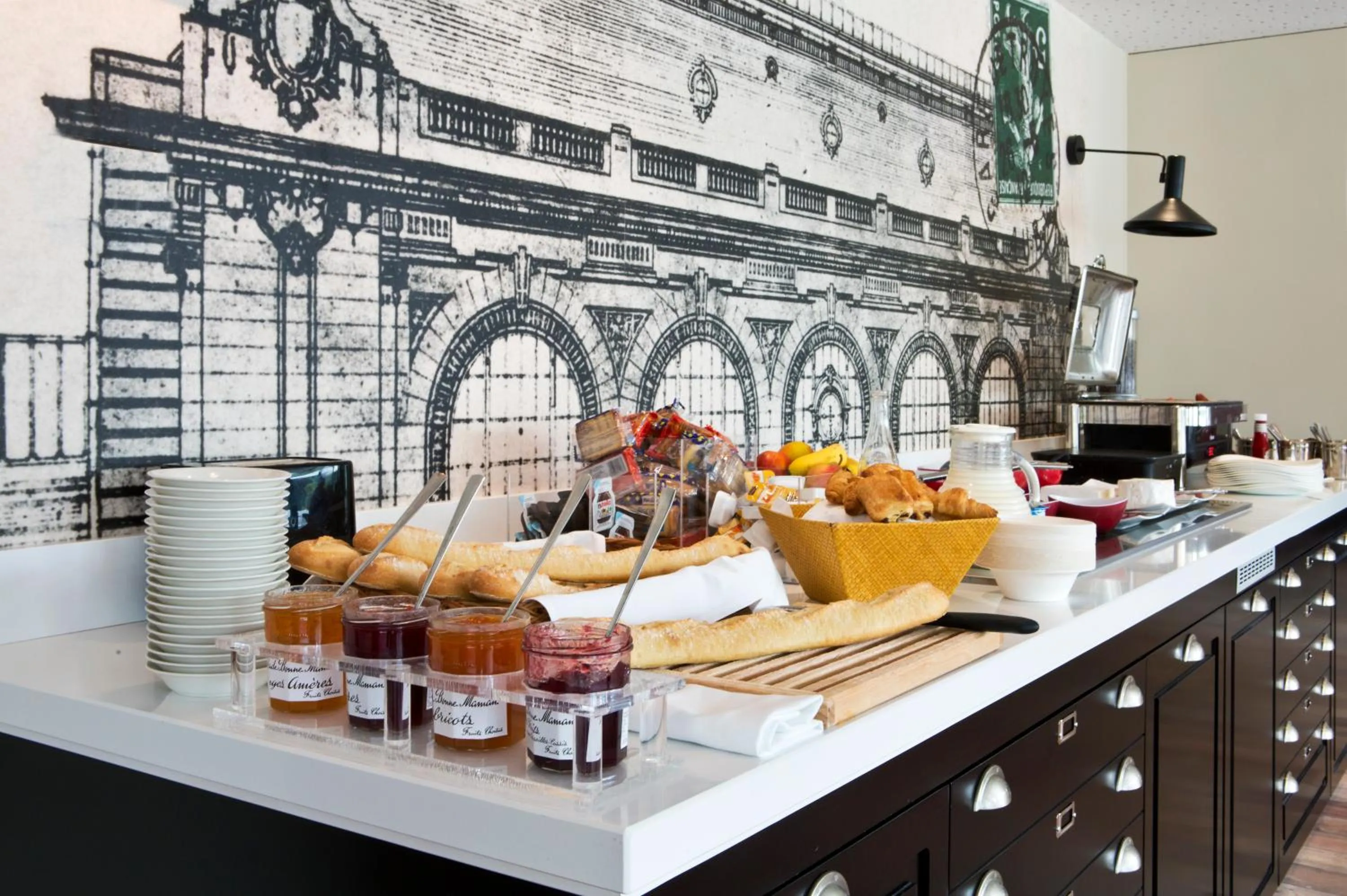 Breakfast in Campanile Troyes Nord - Barberey