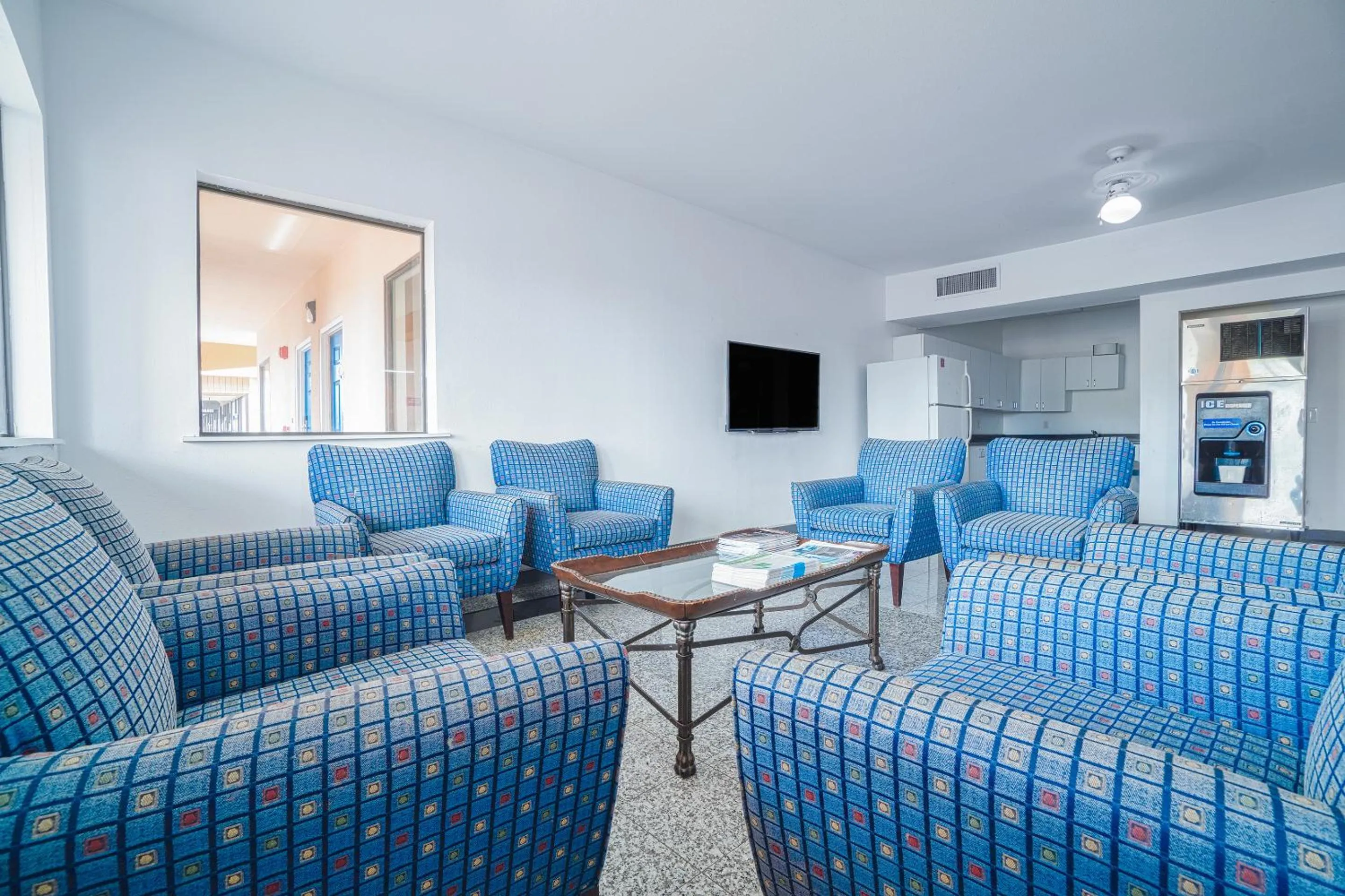 Lobby or reception in Island Inn By OYO Galveston Beach, TX