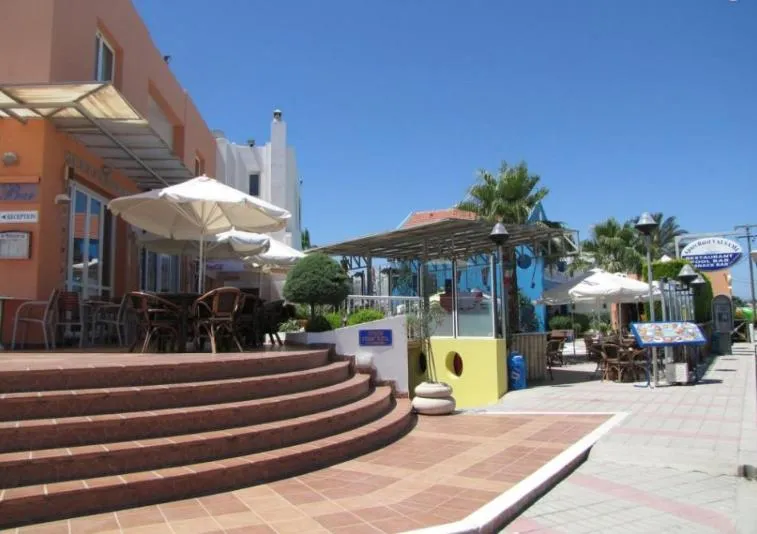 Facade/entrance in Valsami Hotel Apartments