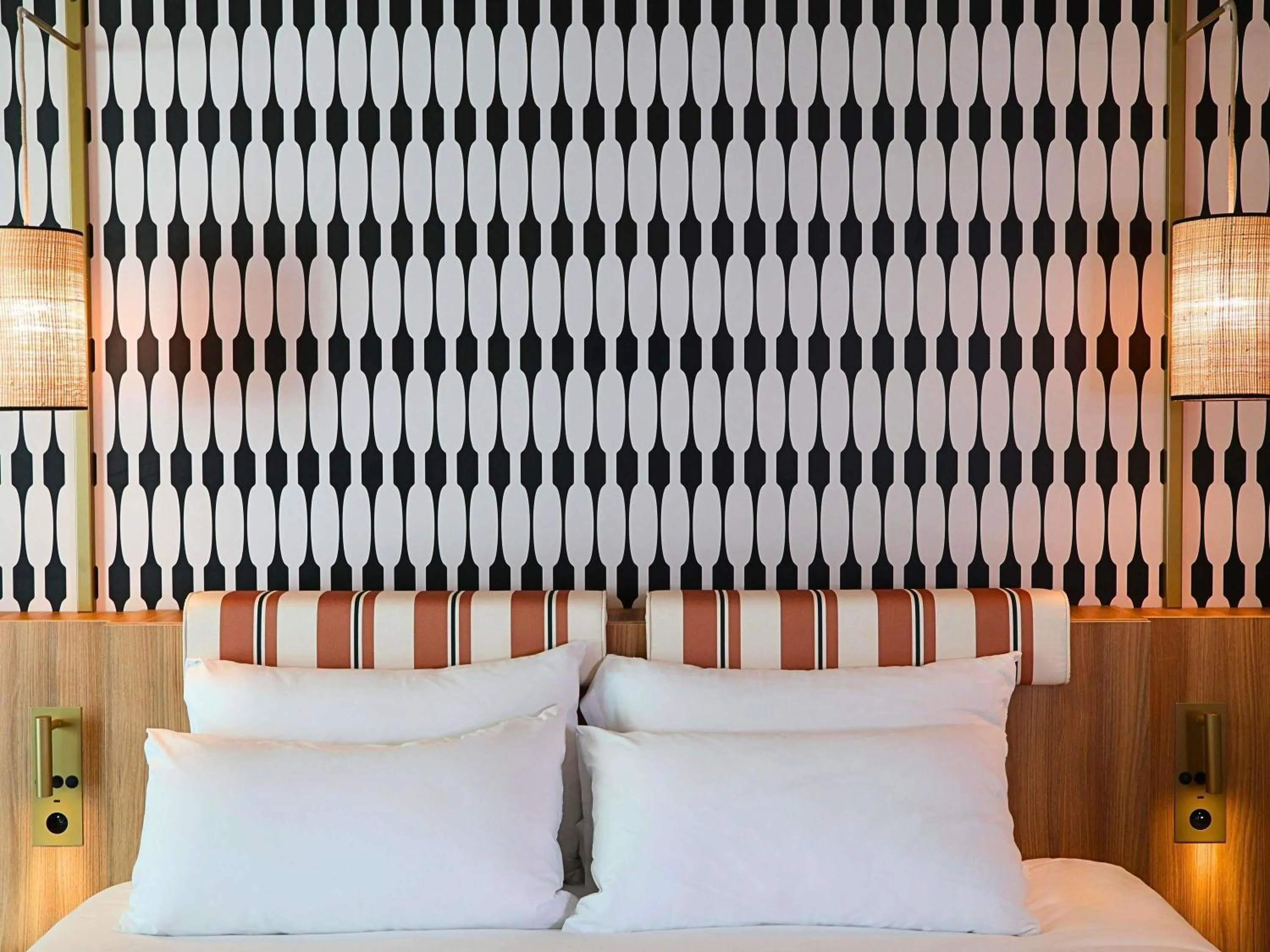 Bedroom, Bed in Mercure Nice Promenade Des Anglais