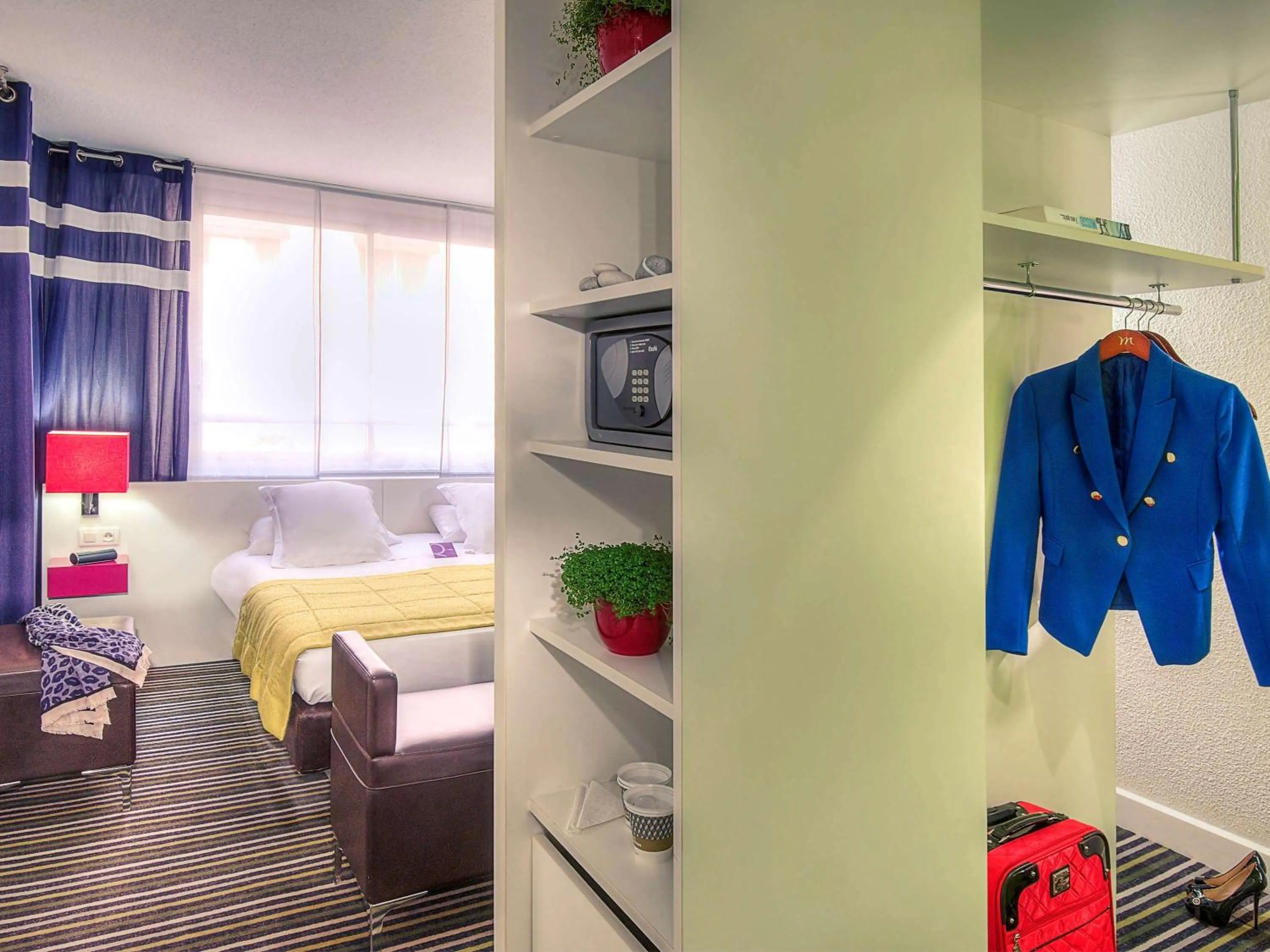 Photo of the whole room, Bed in Mercure Nice Promenade Des Anglais