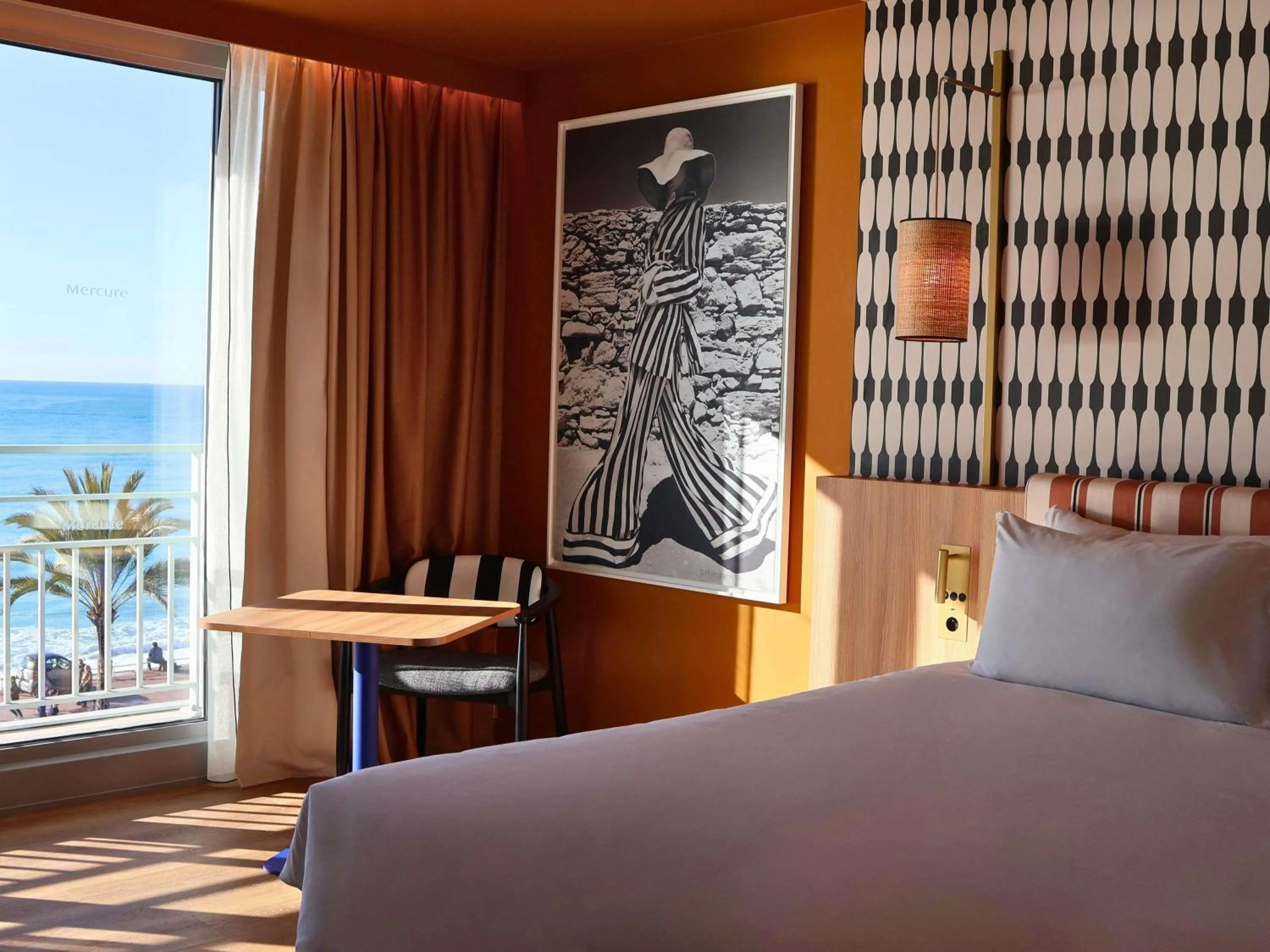 Bedroom, Bed in Mercure Nice Promenade Des Anglais