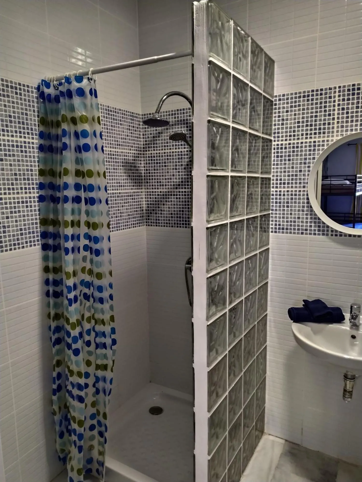 Bathroom in Málaga Centro Hostel