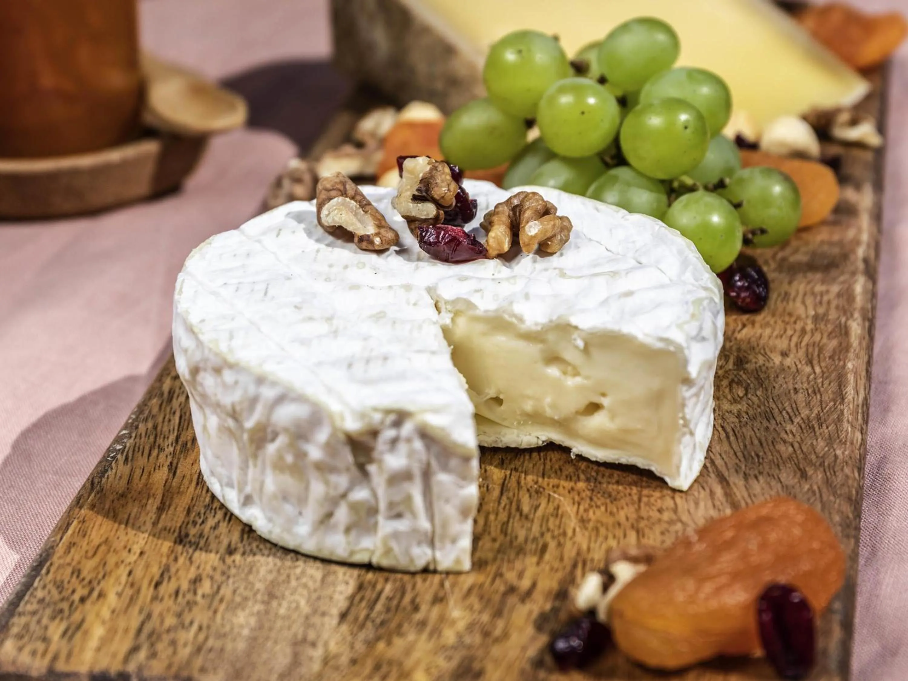 Lounge or bar in Novotel Paris Centre Tour Eiffel