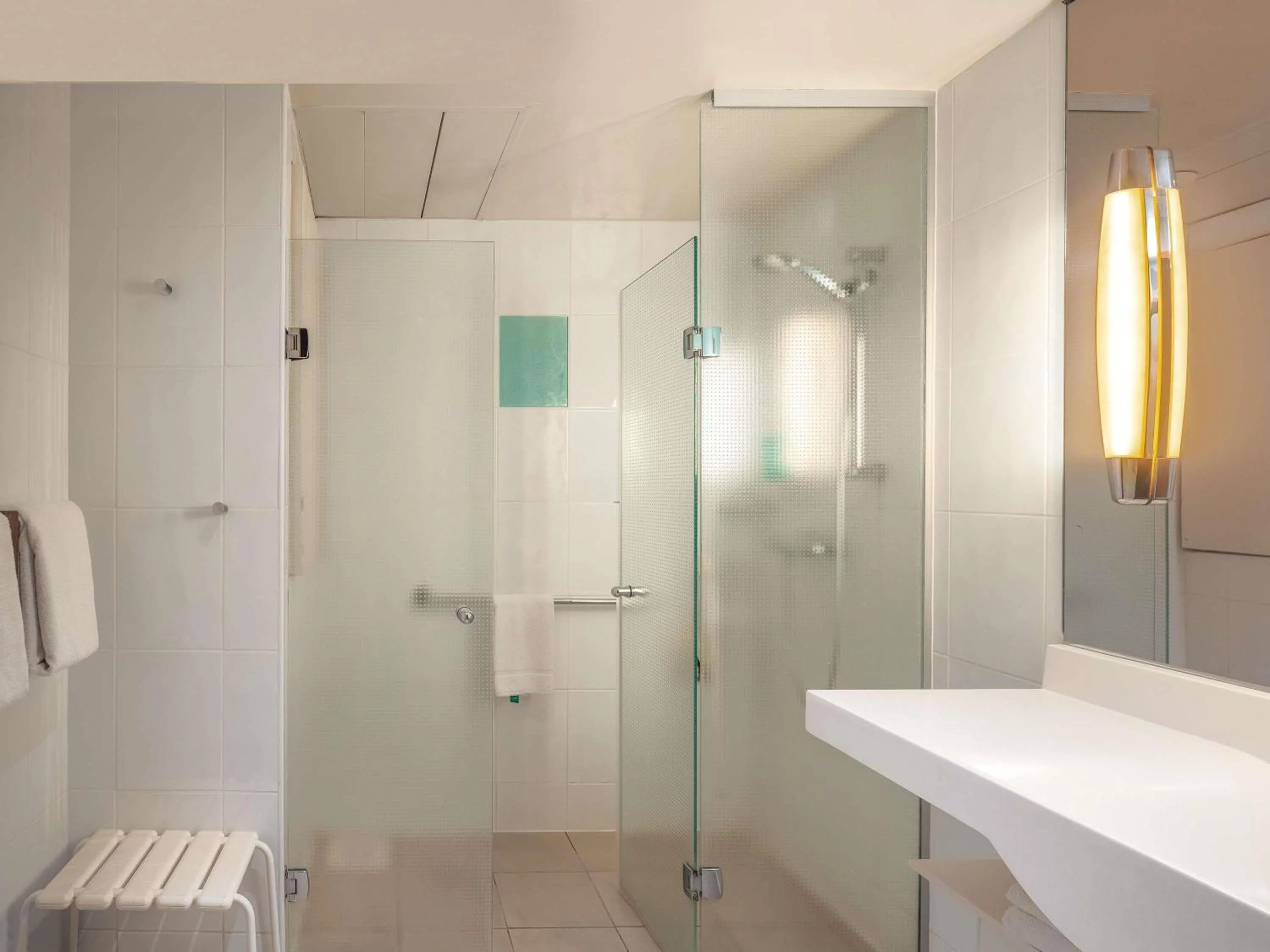 Bedroom in Novotel Paris Centre Tour Eiffel