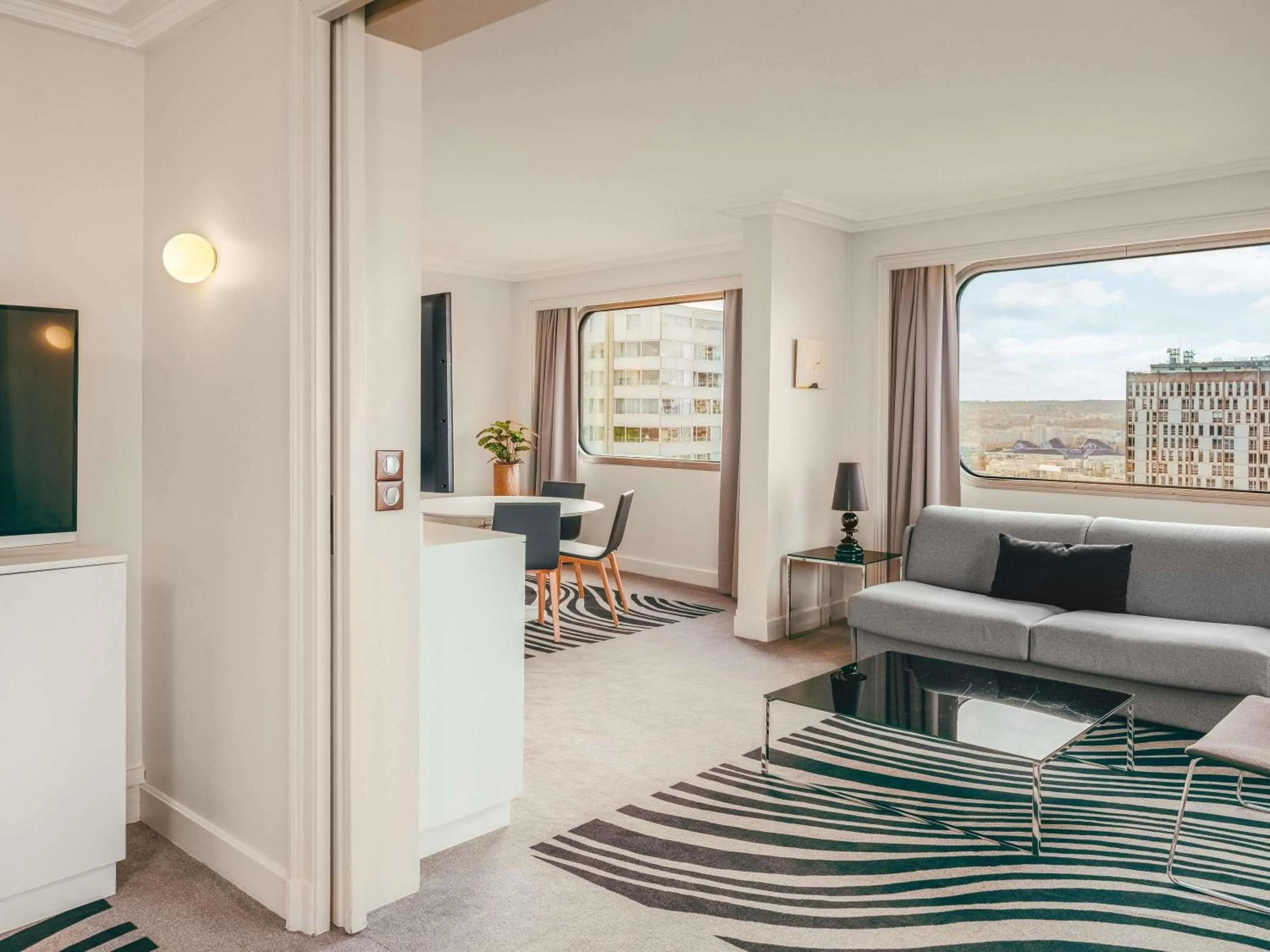 Bedroom in Novotel Paris Centre Tour Eiffel