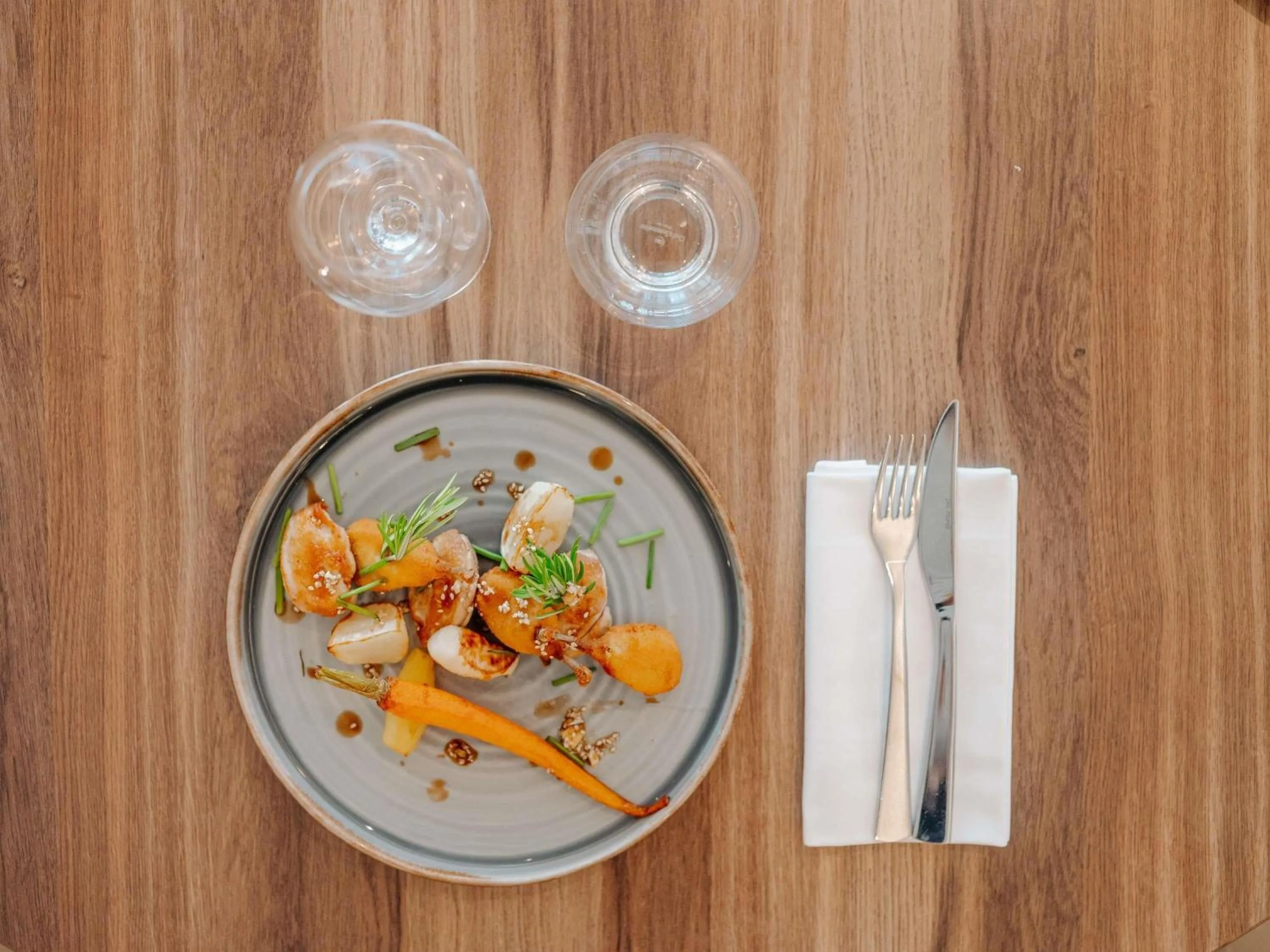 Restaurant/places to eat in Novotel Paris Centre Tour Eiffel