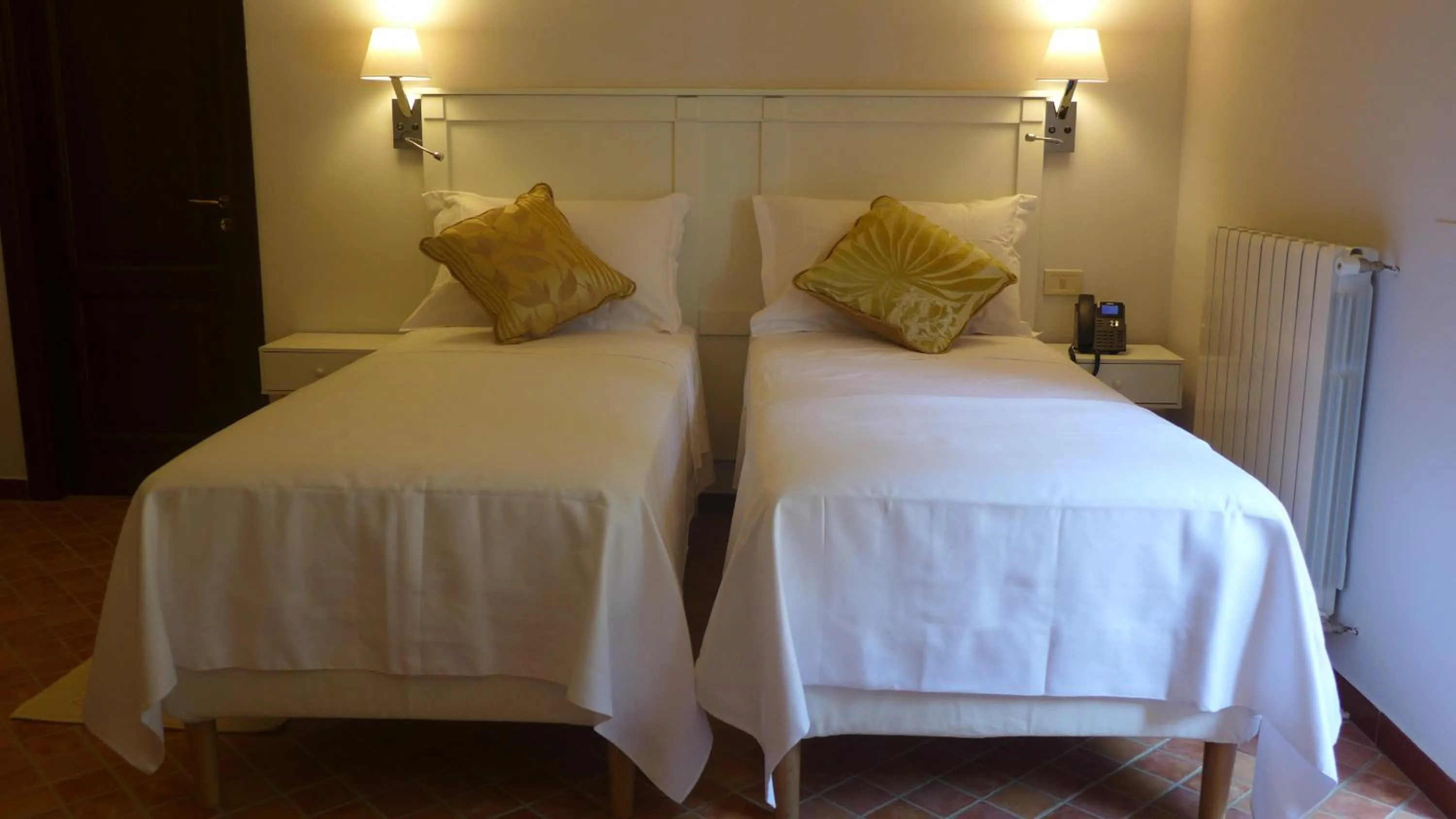 Bedroom, Bed in Chiosi Country Club