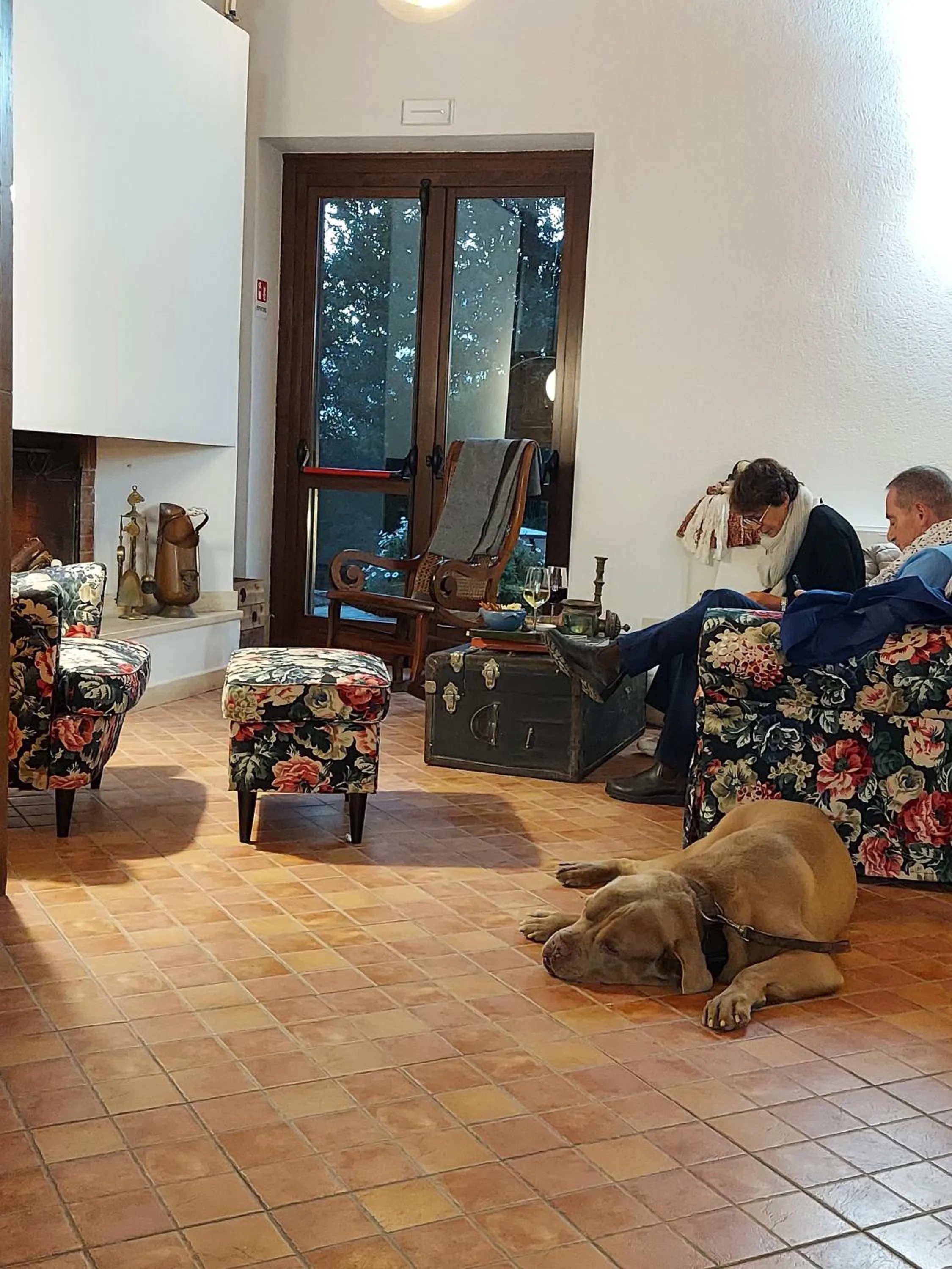 Seating area in Chiosi Country Club