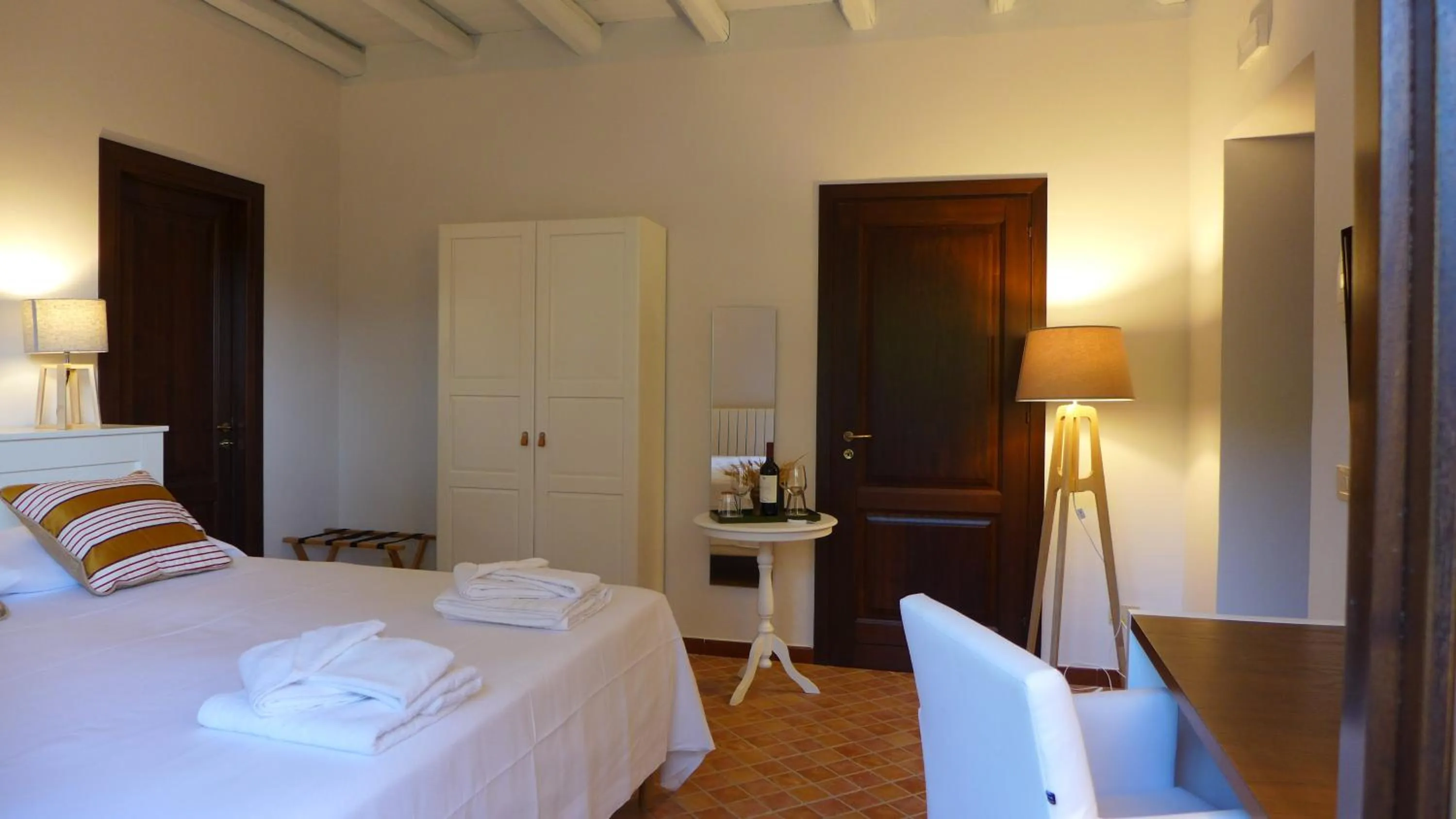 Bedroom, Bed in Chiosi Country Club